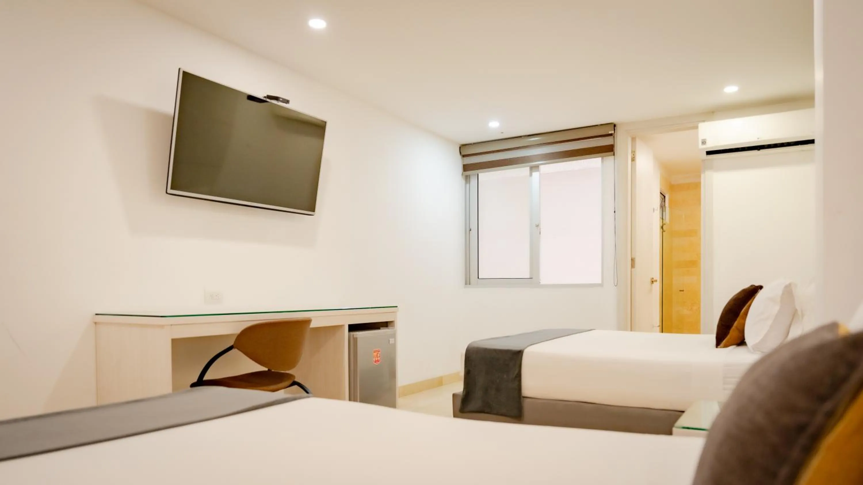 Photo of the whole room, Bed in Hotel Madeiro