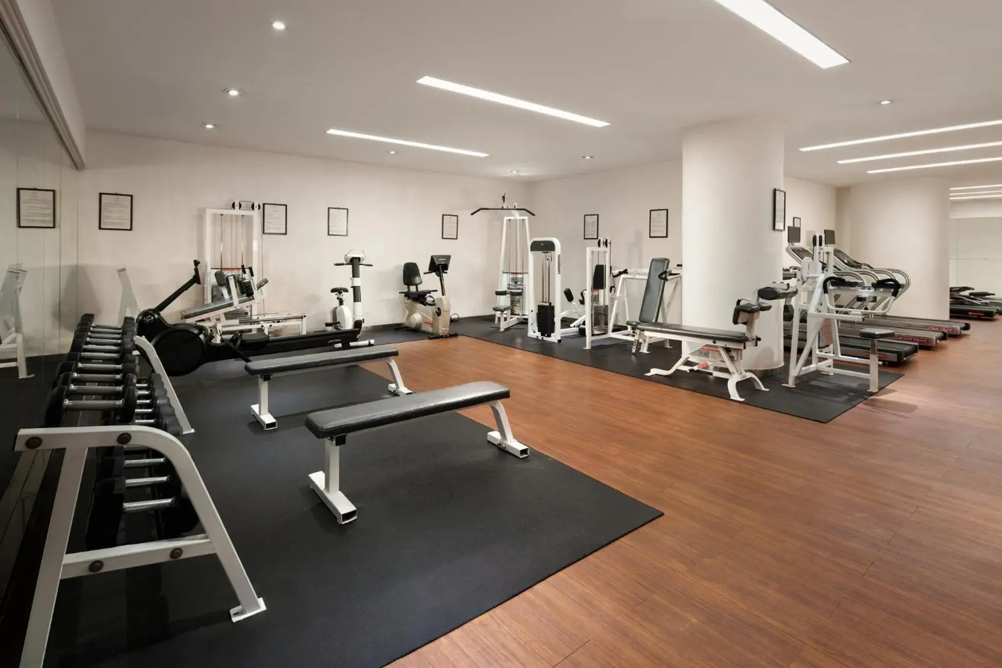 Fitness centre/facilities in Crowne Plaza Chengdu City Center by IHG Fitness centre/facilities in Crowne Plaza Chengdu City Center by IHG