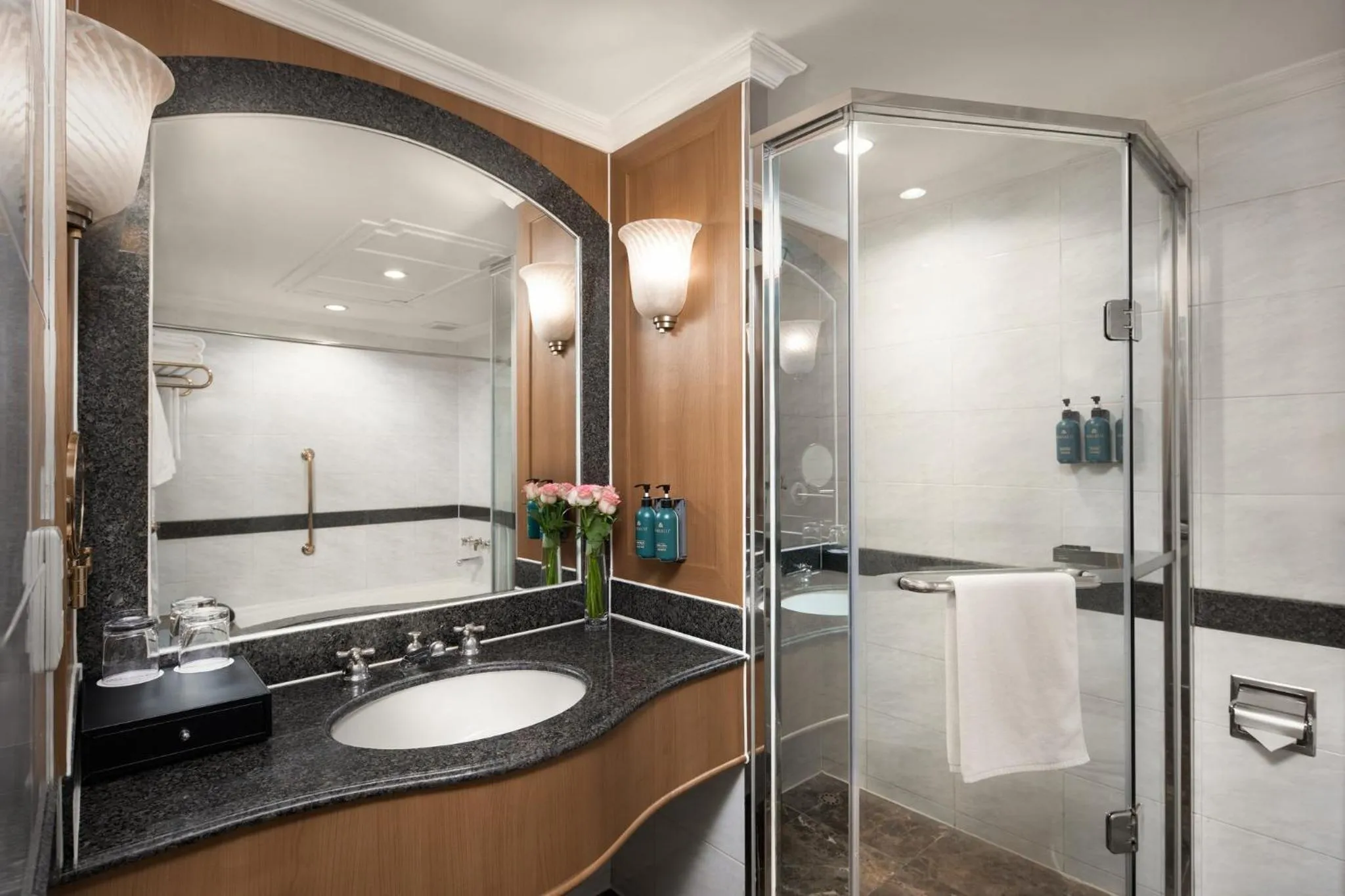 Bathroom in Crowne Plaza Chengdu City Center by IHG