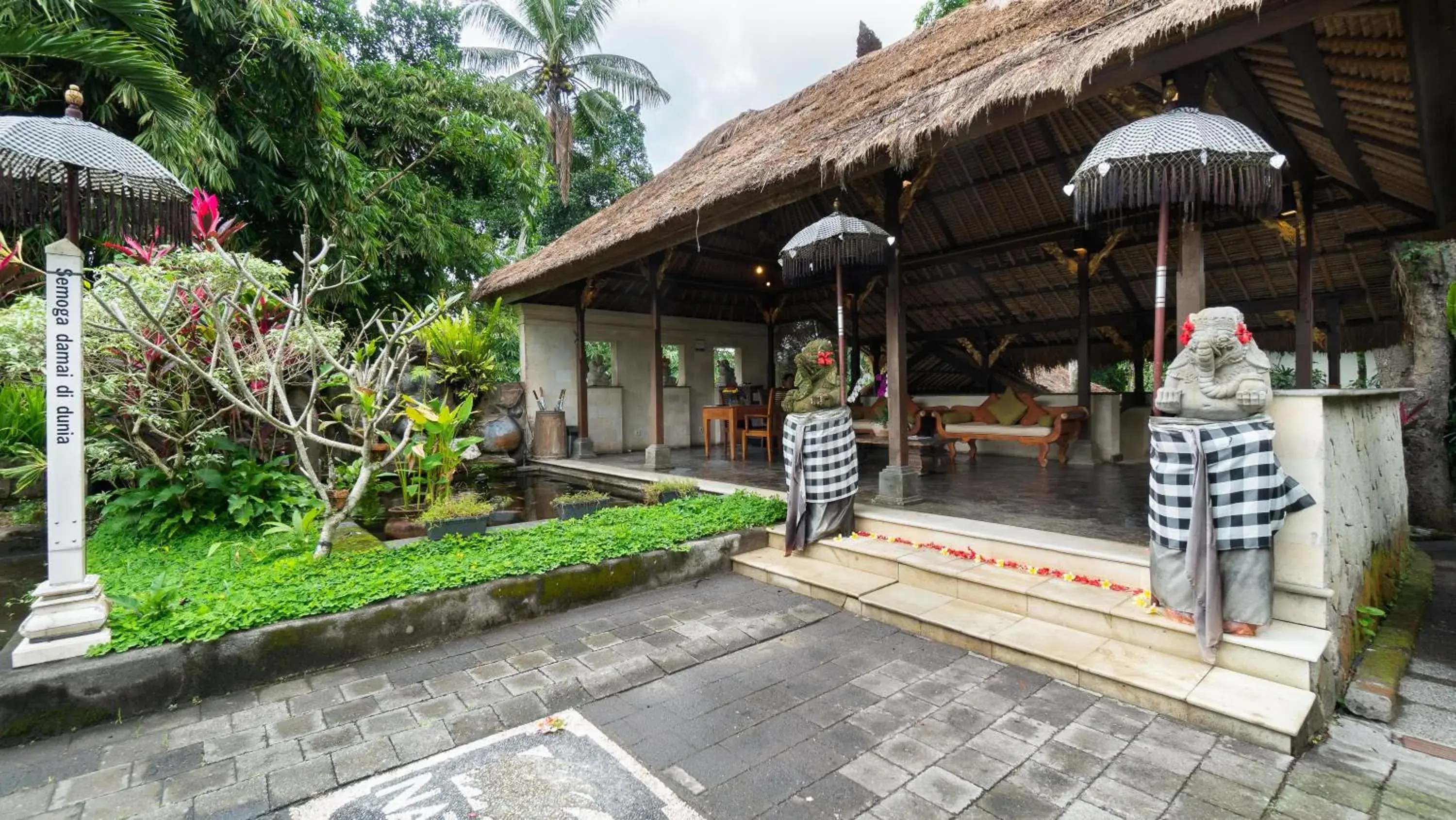 Lobby or reception in Natura Villa Ubud Bali Lobby or reception in Natura Villa Ubud Bali