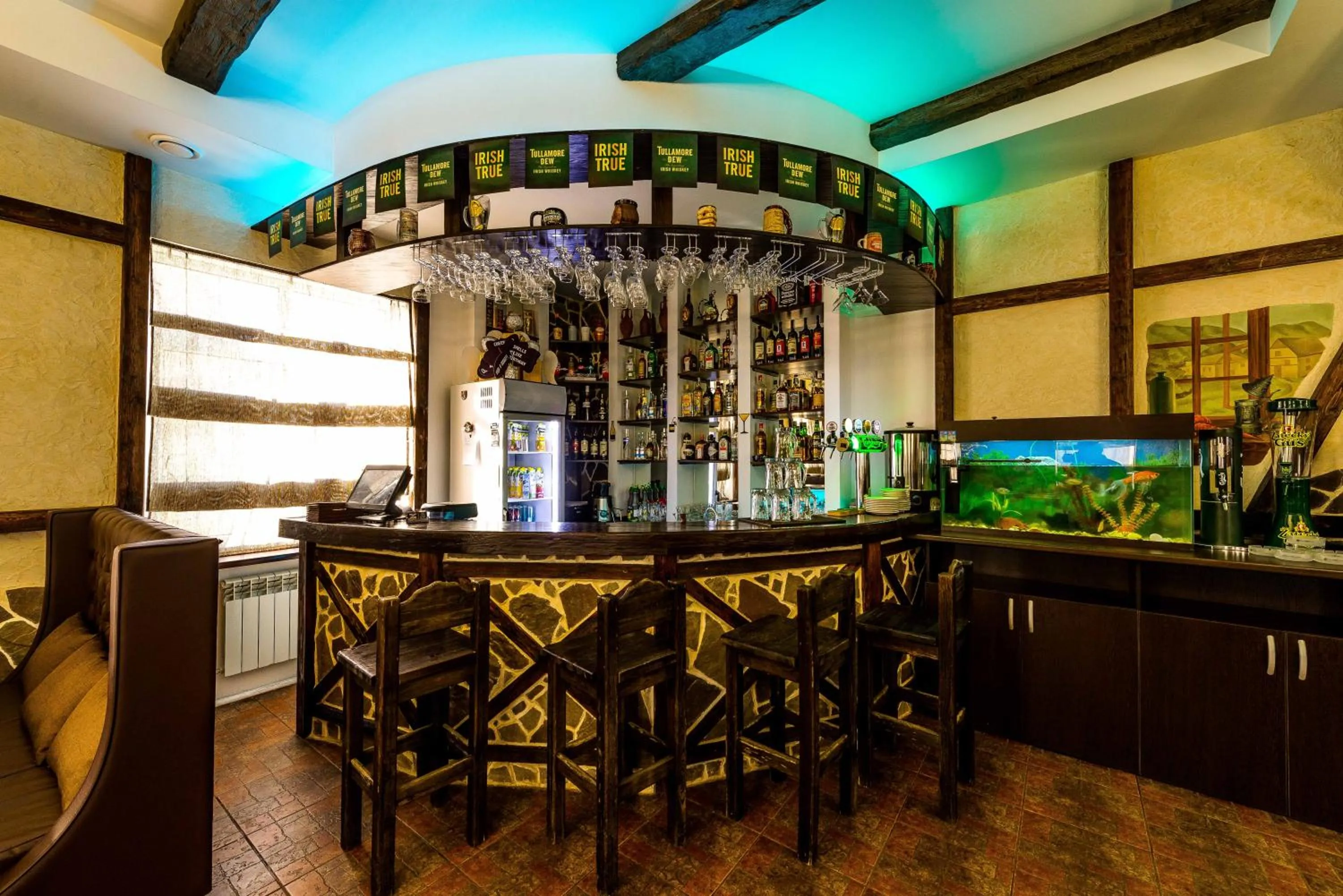 Restaurant/places to eat in Adler