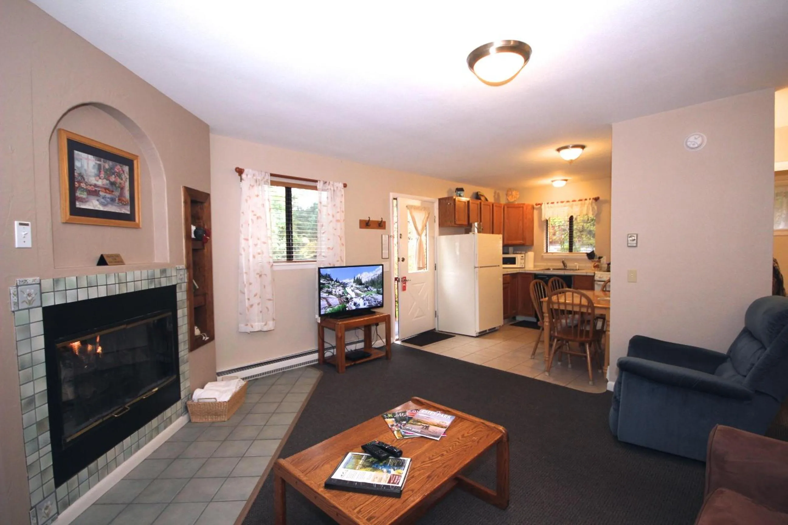 Kitchen or kitchenette in Streamside on Fall River