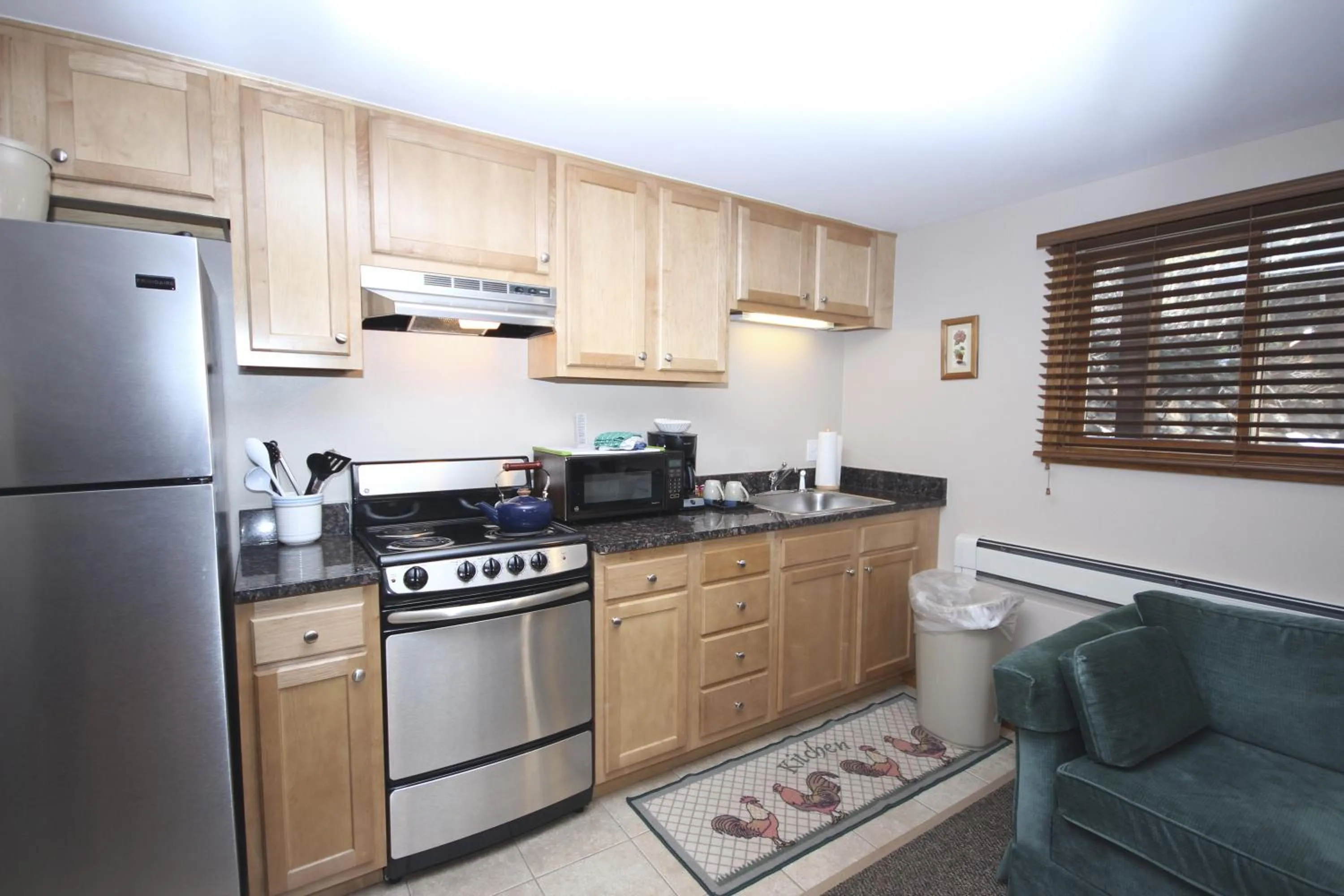 Kitchen or kitchenette in Streamside on Fall River
