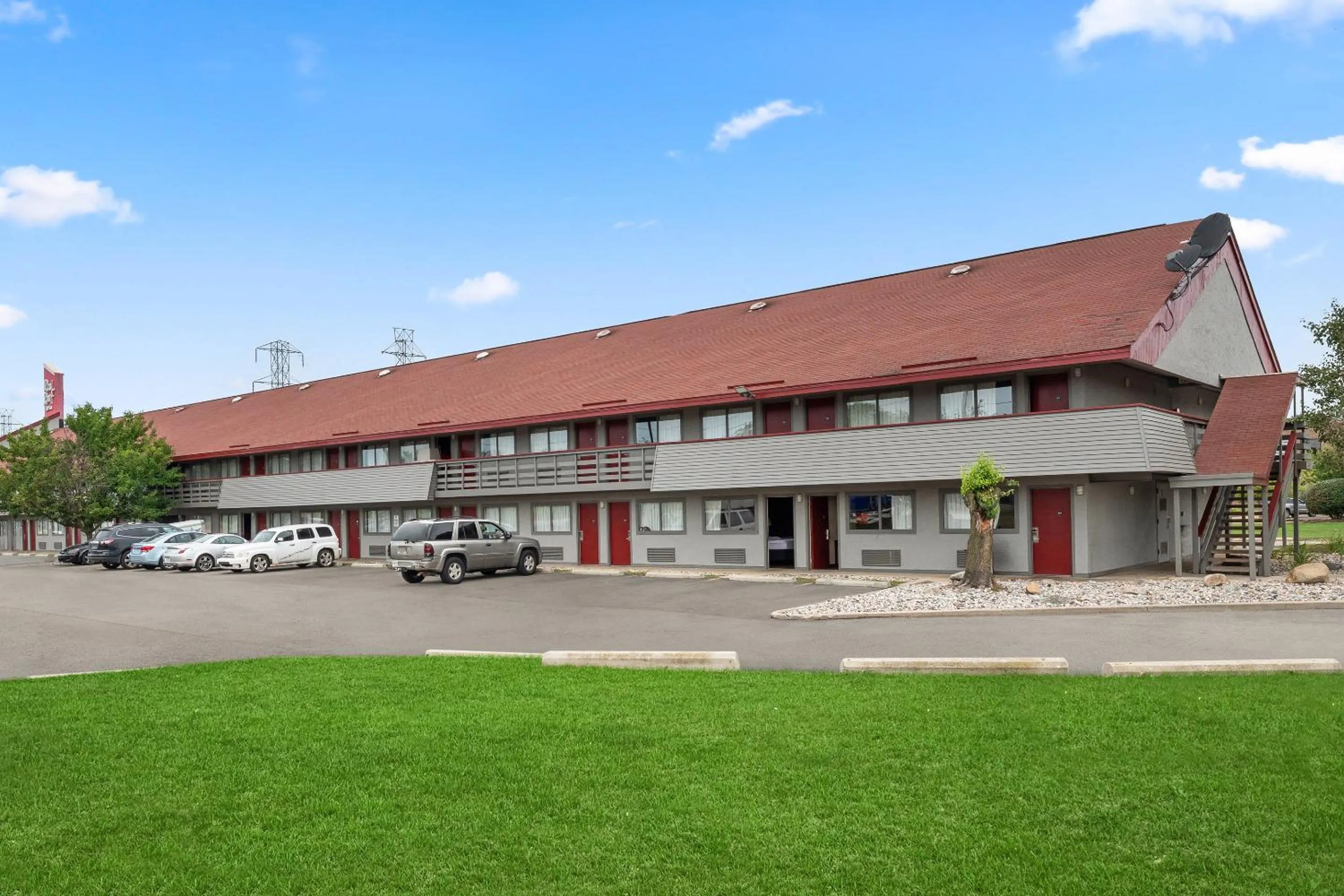 Property building in Red Roof Inn Lansing East - MSU