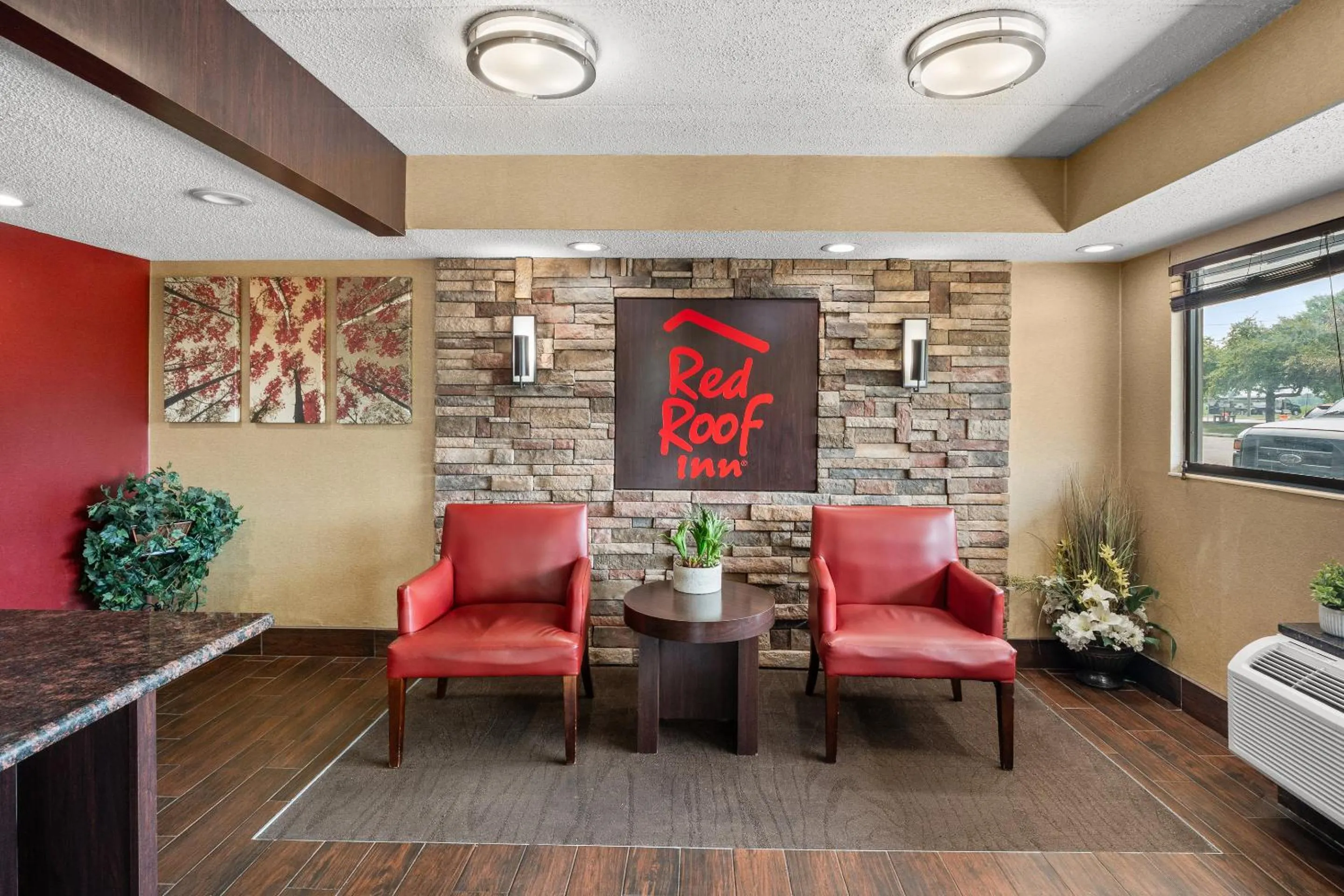 Lobby or reception in Red Roof Inn Lansing East - MSU