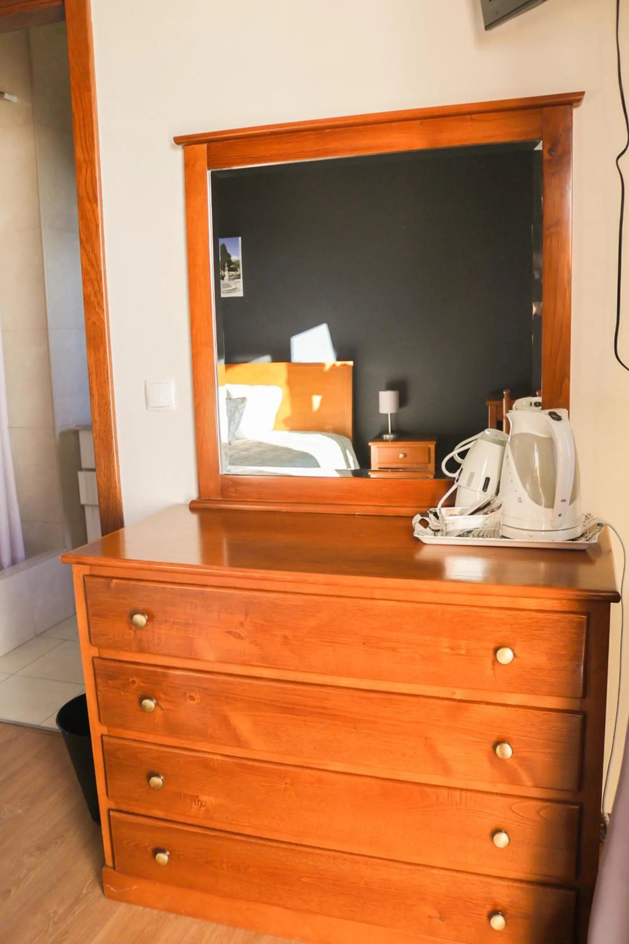 Coffee/tea facilities, Bed in Quinta da Seixeda