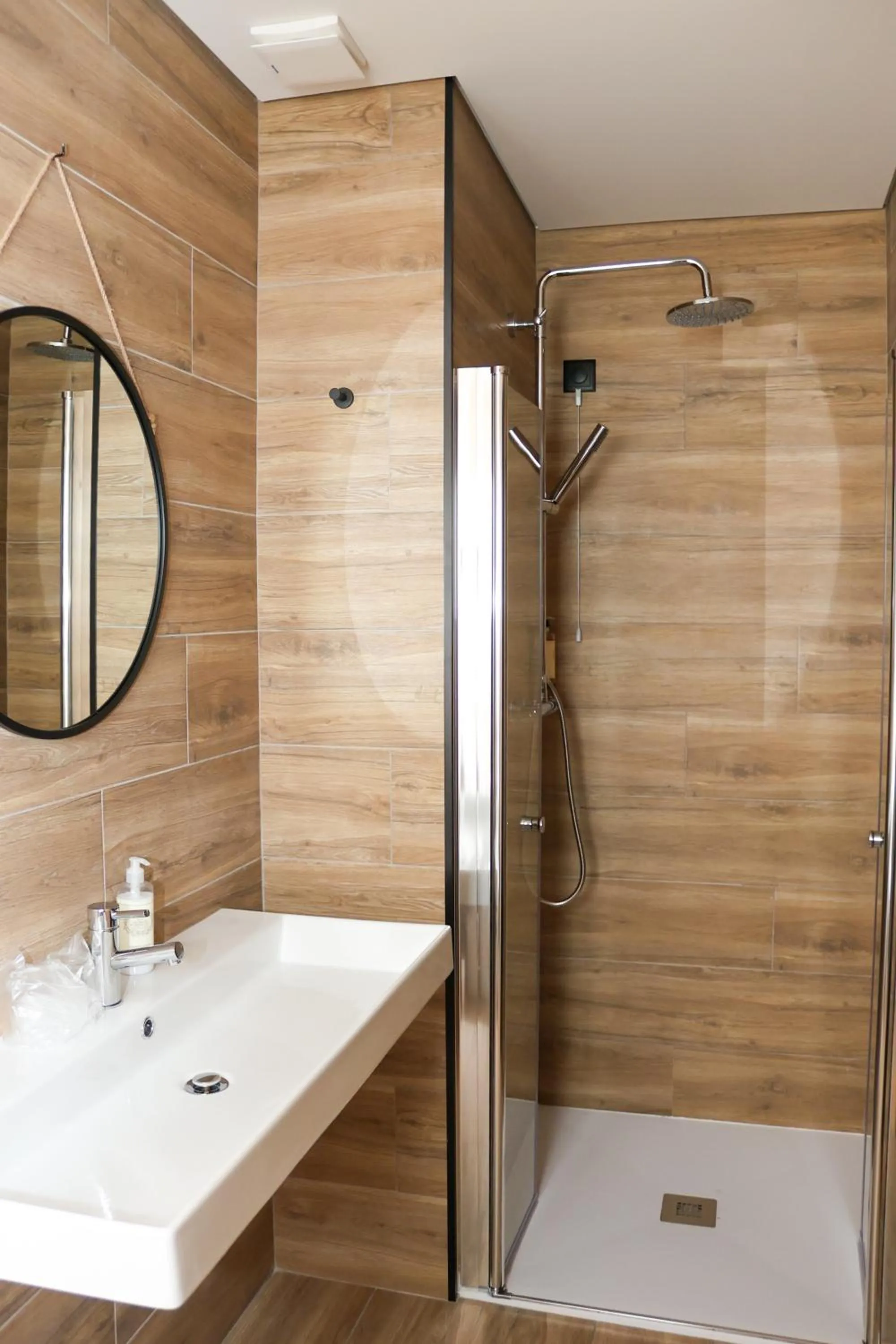 Shower in Quinta da Seixeda