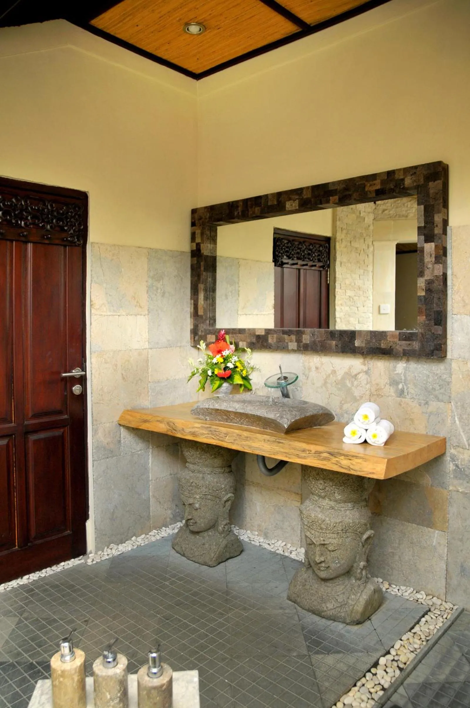 Bathroom in Hidden Paradise Cottages