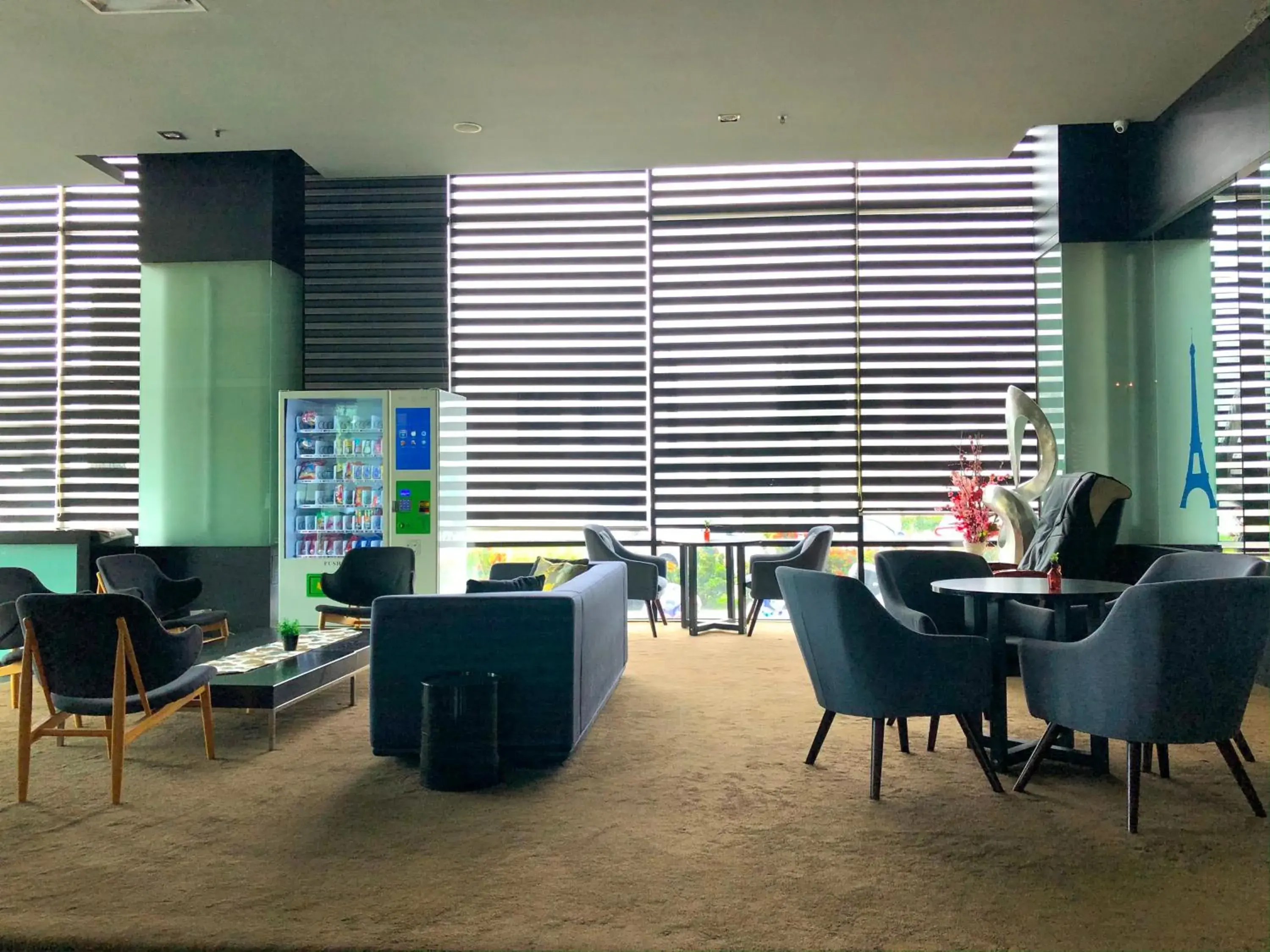 Lobby or reception in Pariss Hotel Lobby or reception in Pariss Hotel