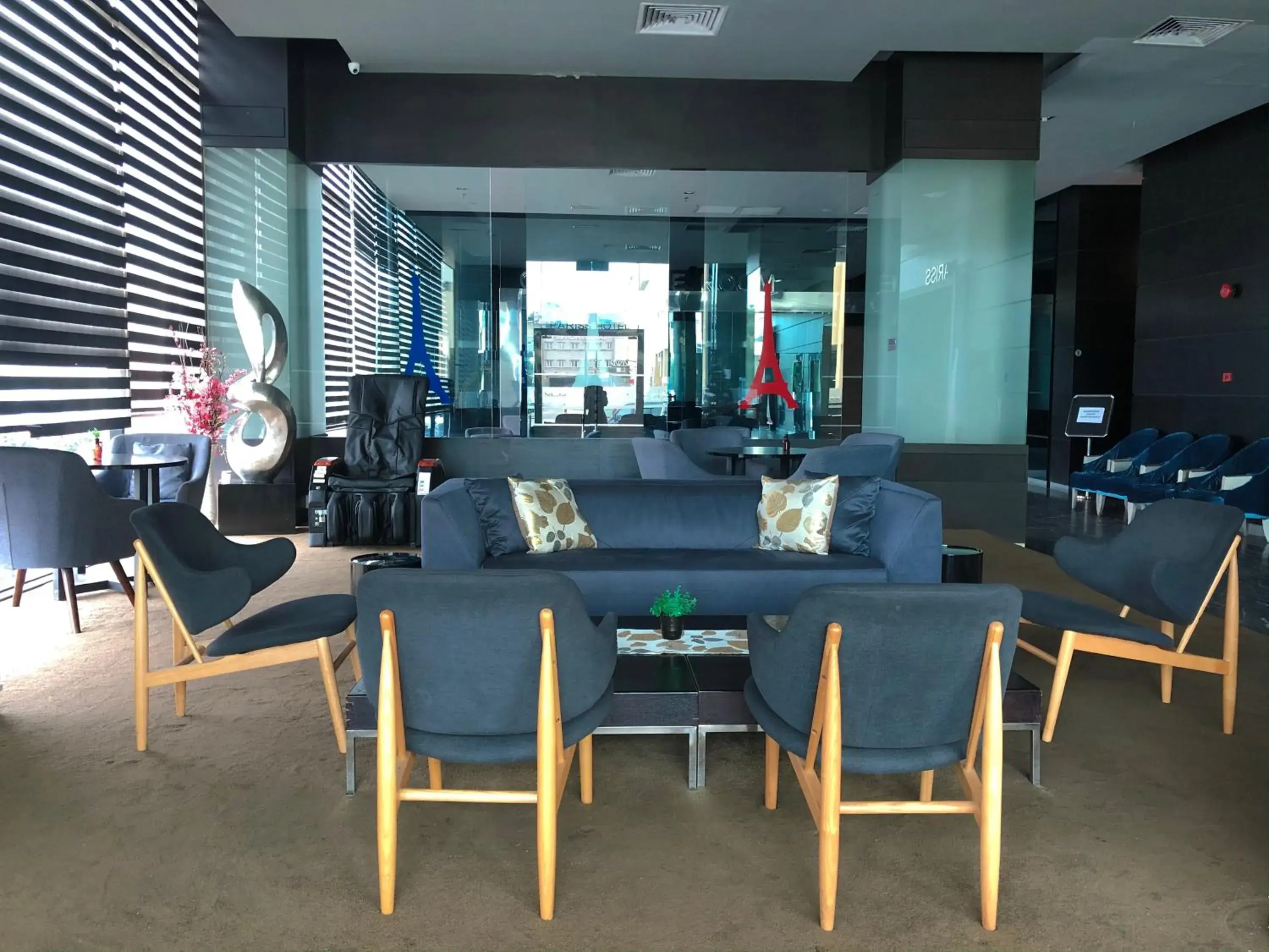 Lobby or reception in Pariss Hotel Lobby or reception in Pariss Hotel