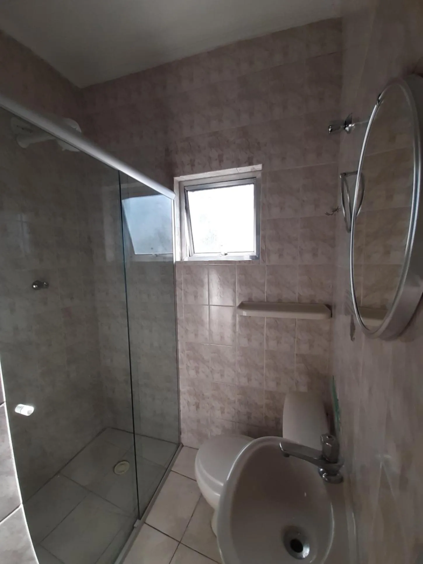 Shower in Apeninos Suites Basicas