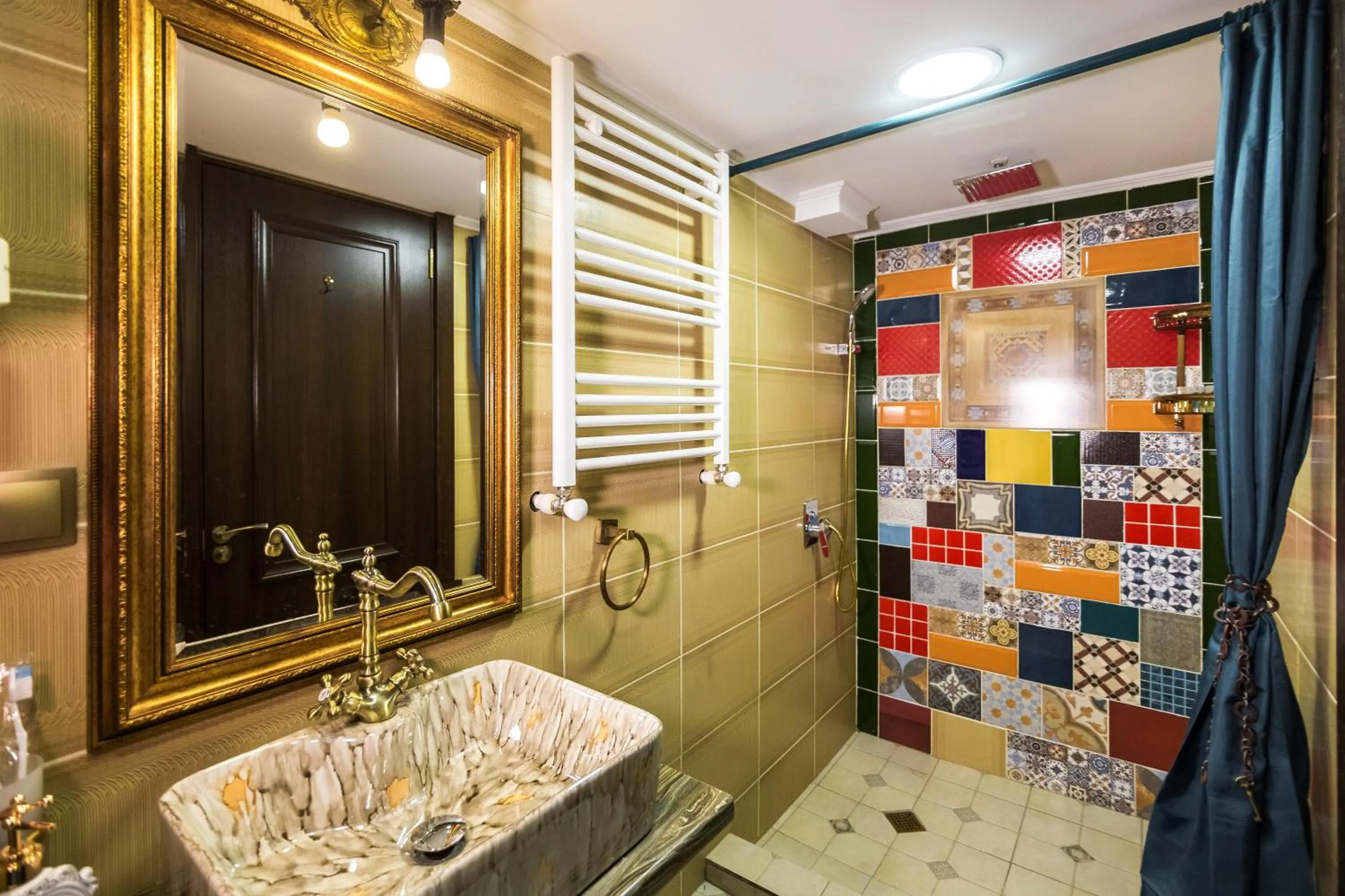 Bathroom in Tiflis Inn Boutique Hotel