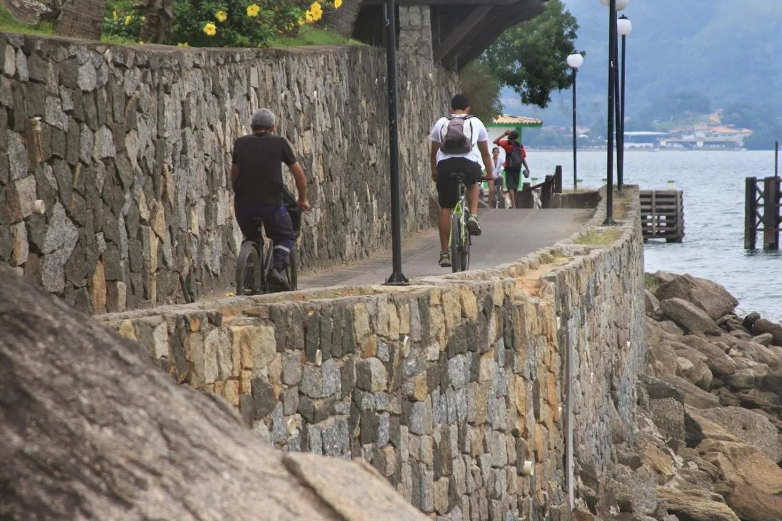 Nearby landmark in Vilarejo da Praia do Perequê Ilhabela
