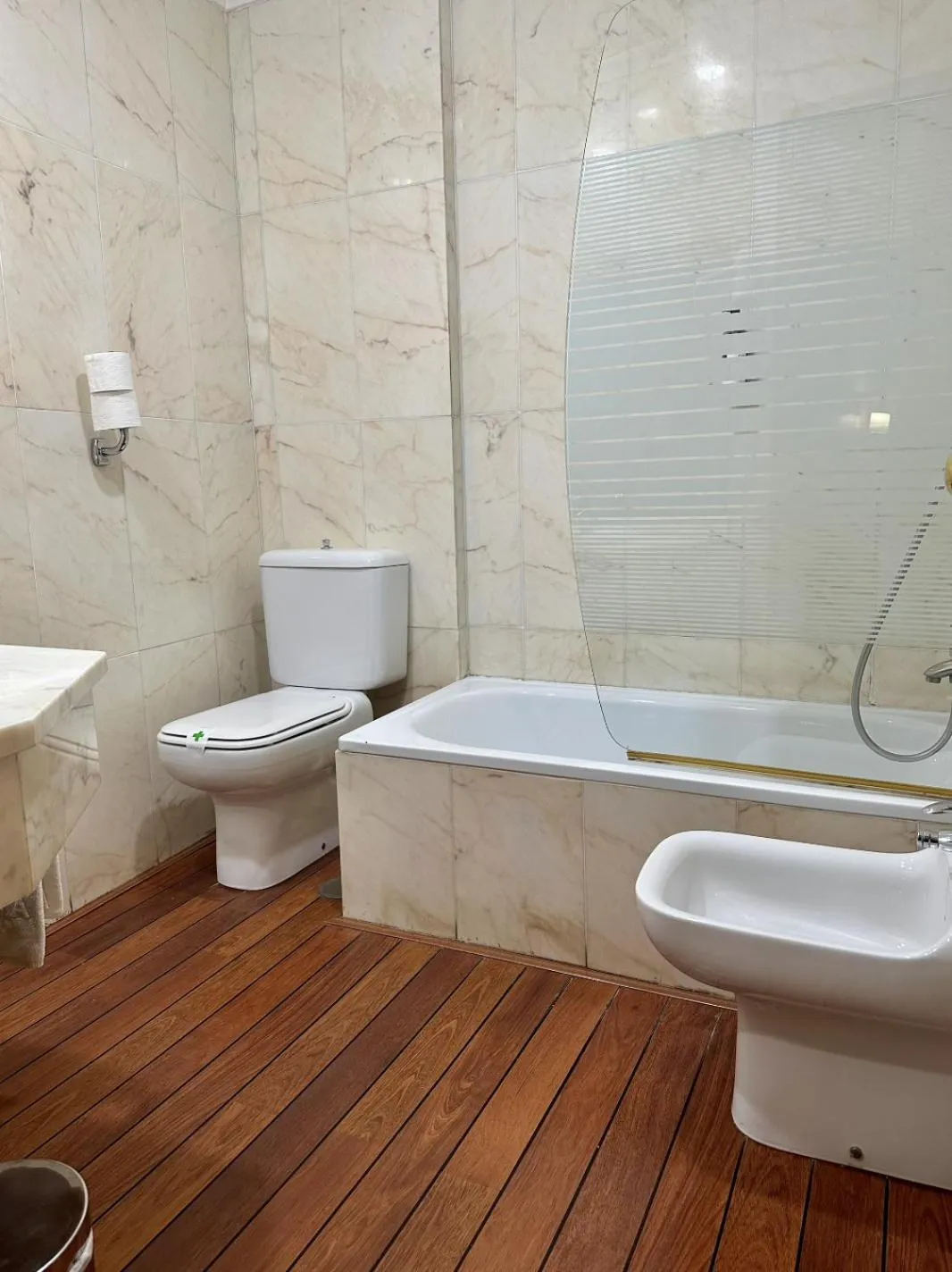 Bathroom in Hotel Nova Roma