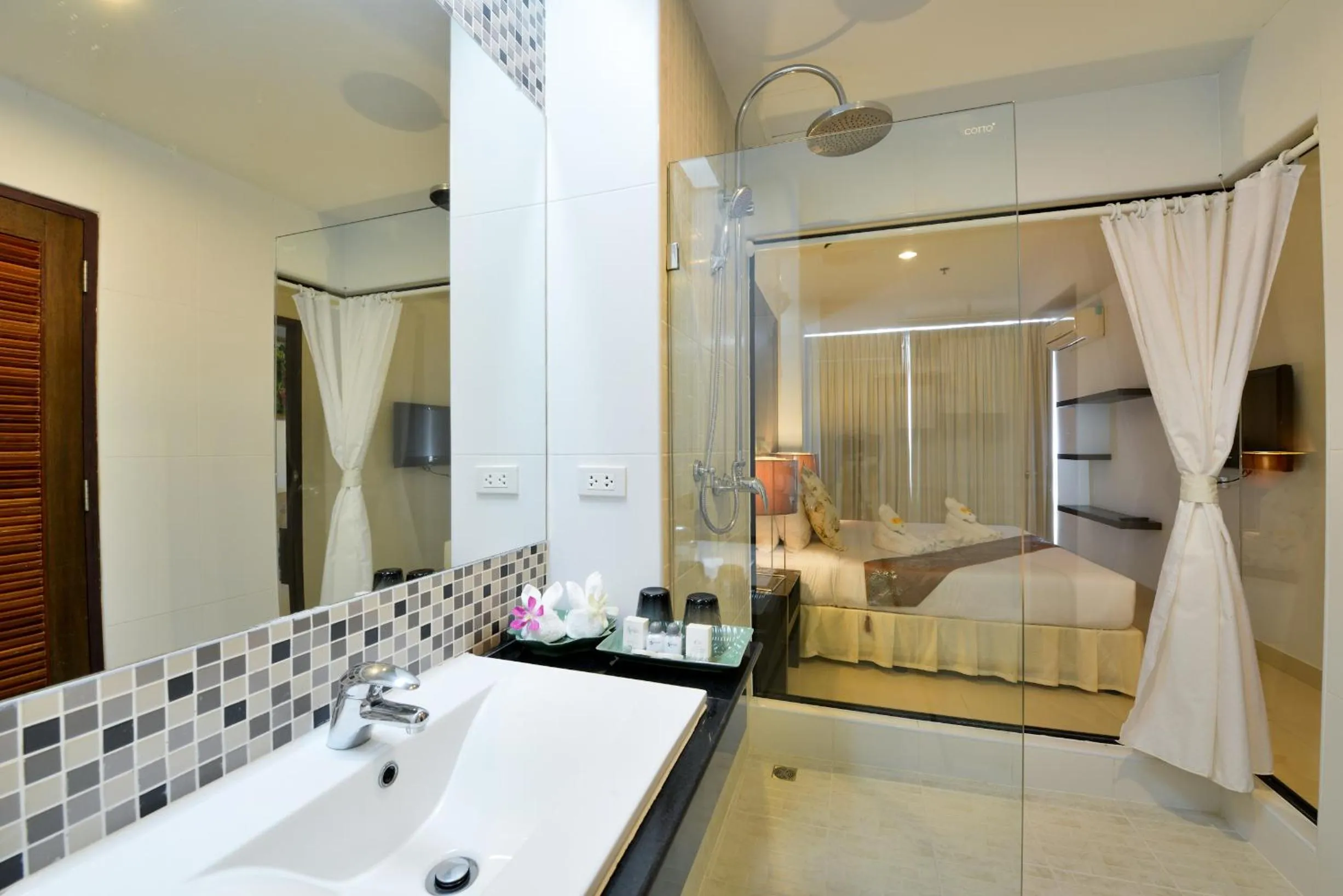 Bathroom in Vogue Pattaya Hotel