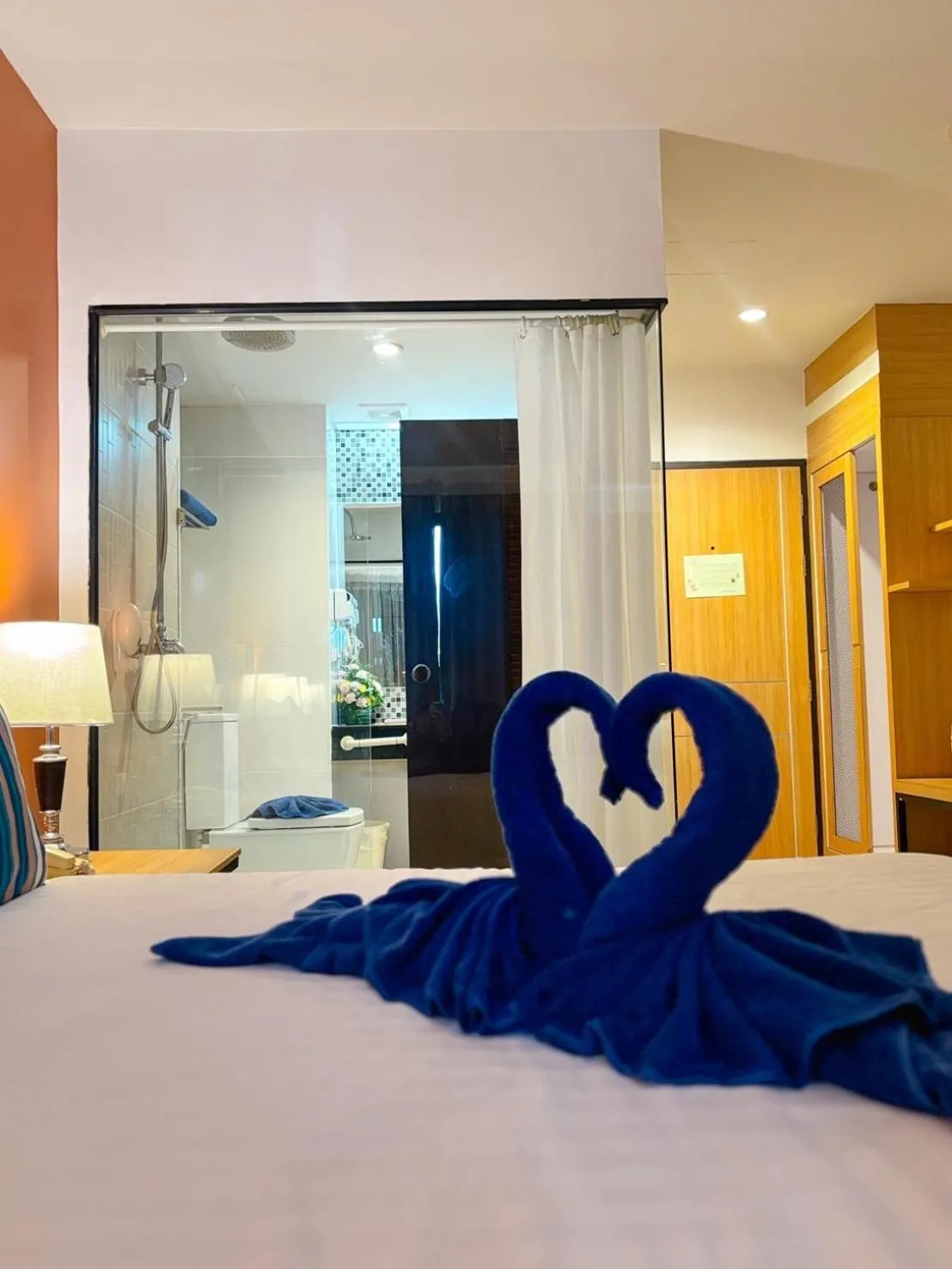 Bed in Vogue Pattaya Hotel