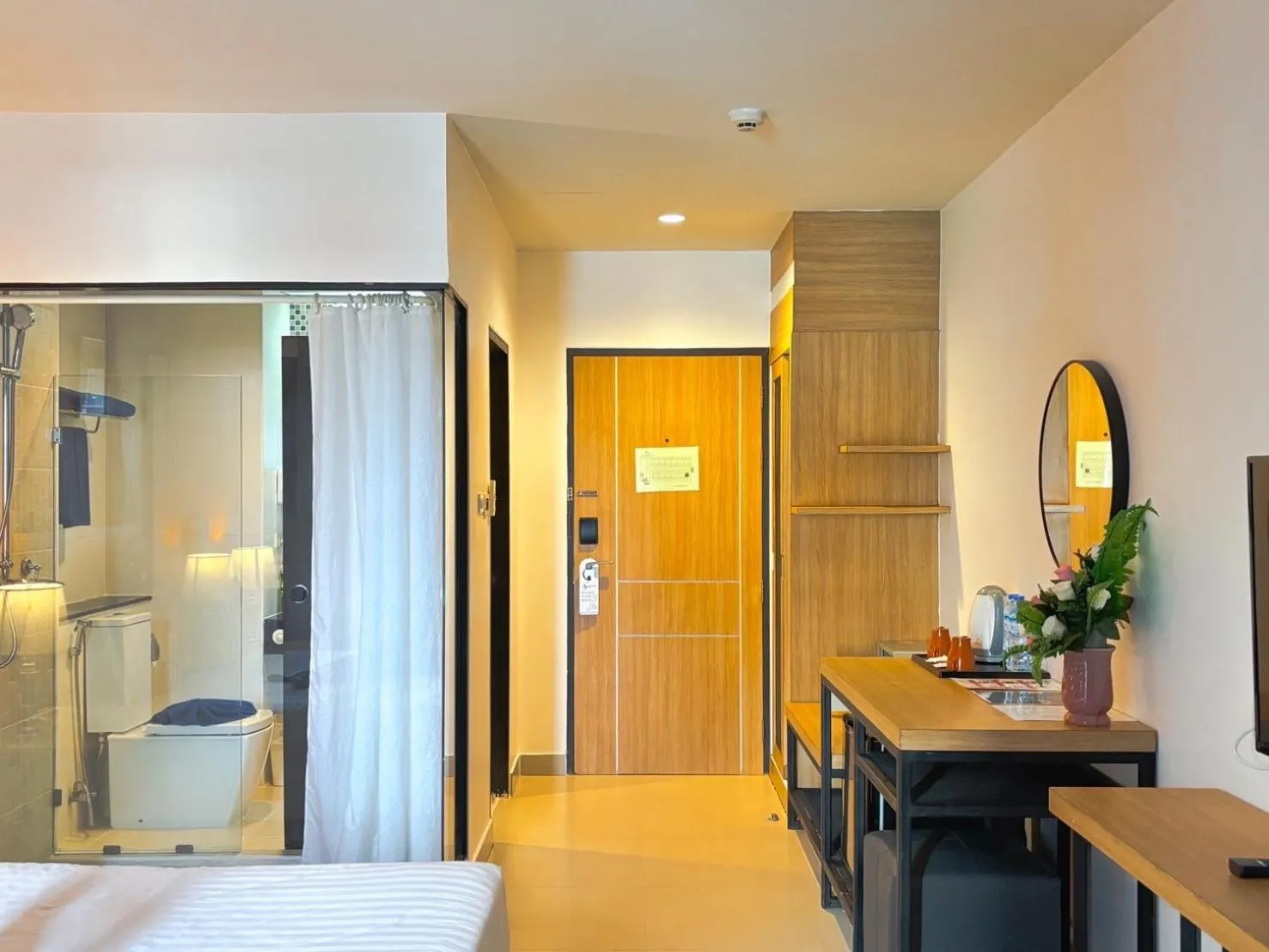 Bed in Vogue Pattaya Hotel