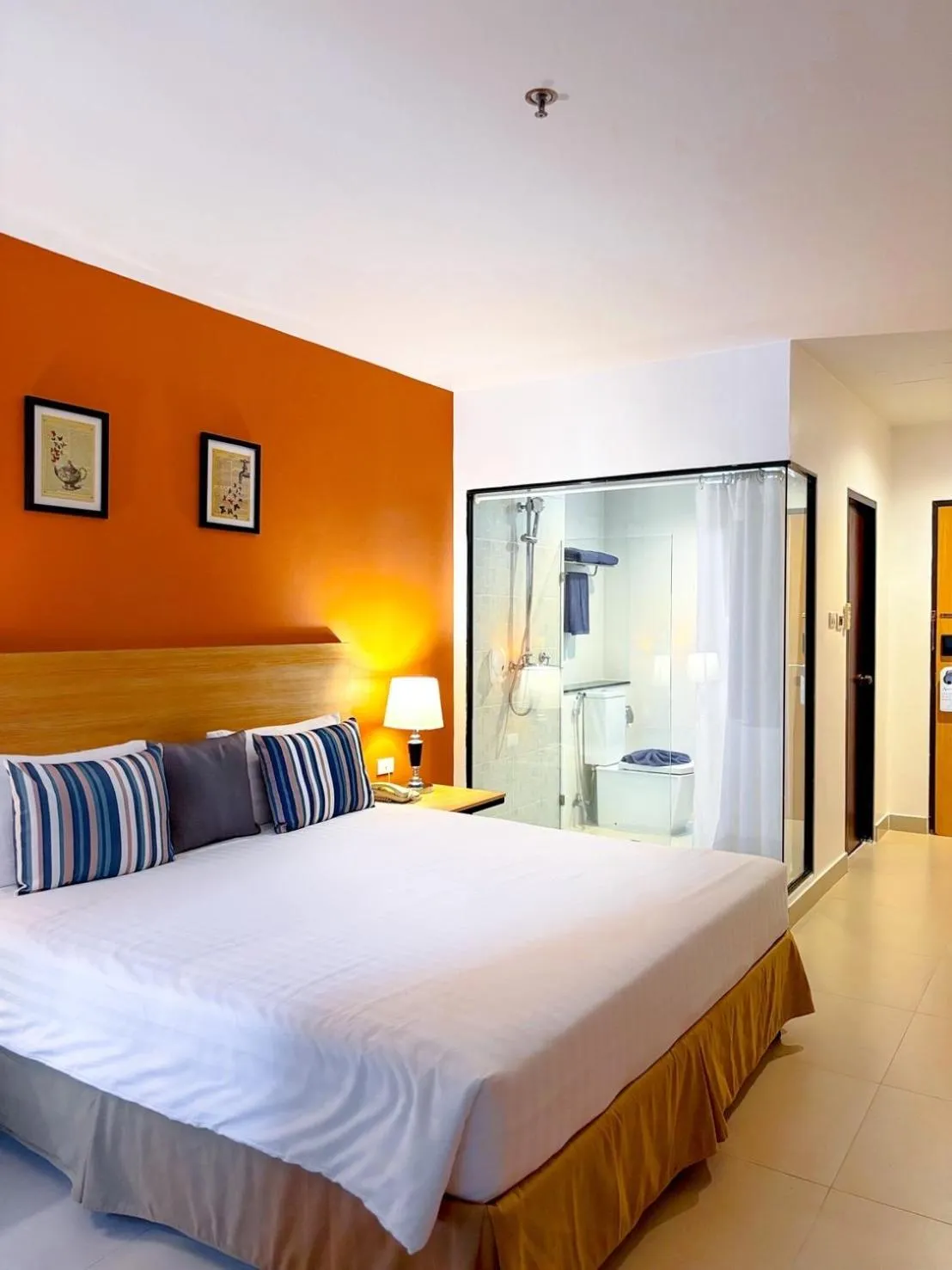 Bed in Vogue Pattaya Hotel