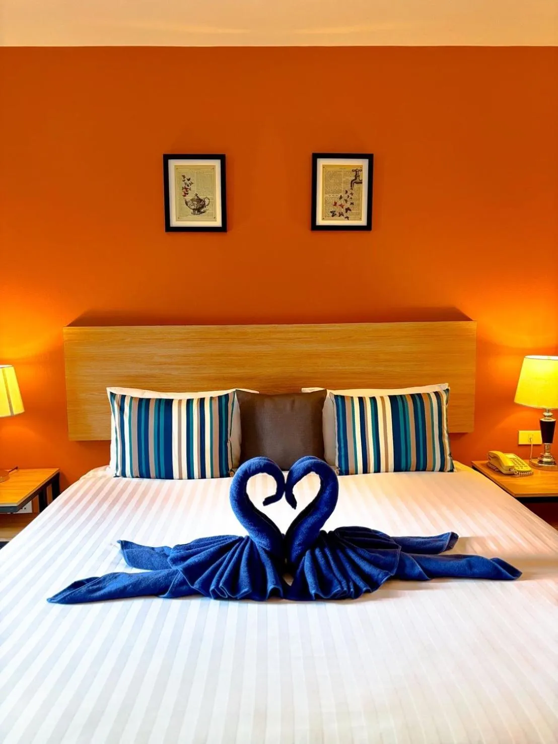 Bed in Vogue Pattaya Hotel