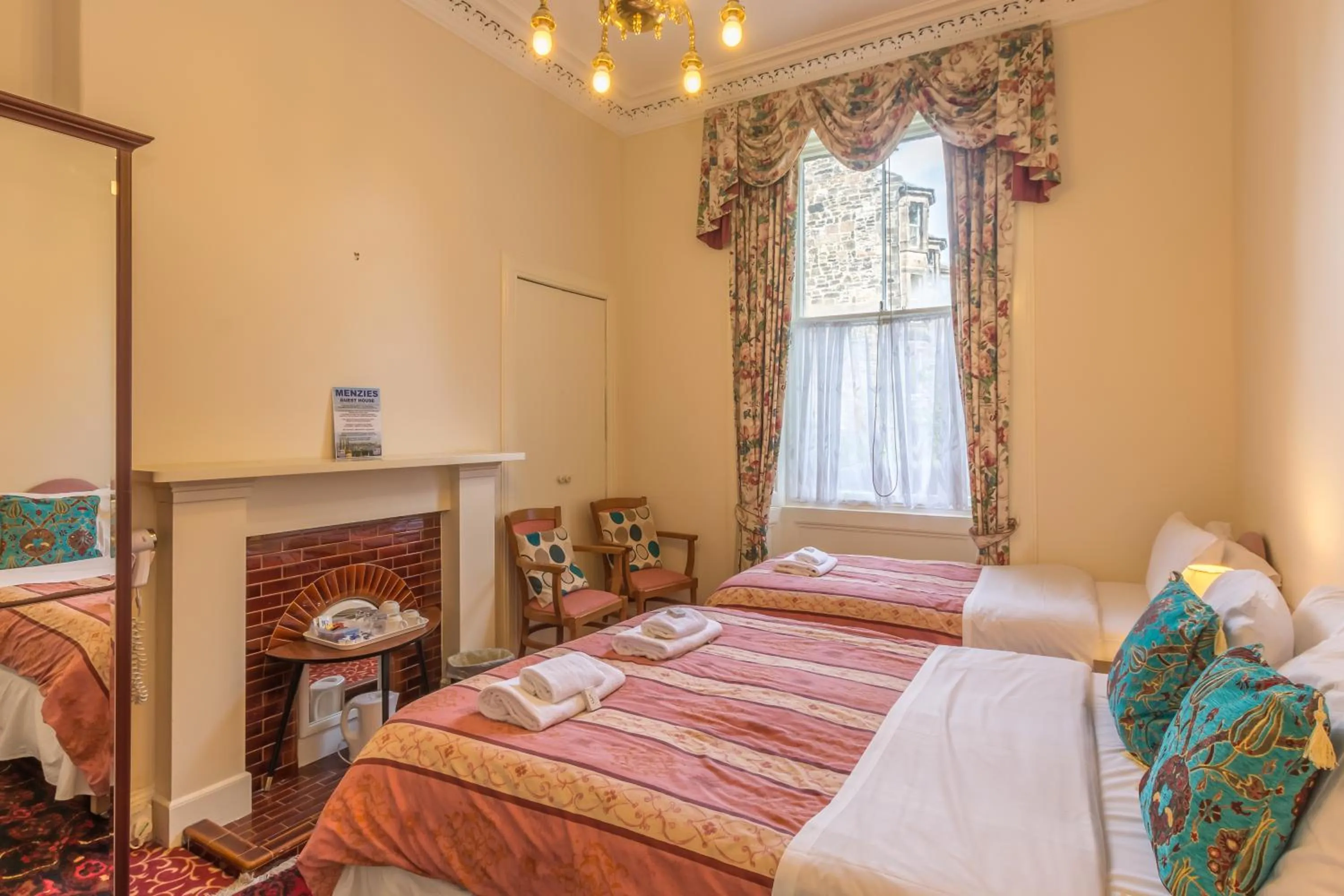 Bed in Menzies Guest House