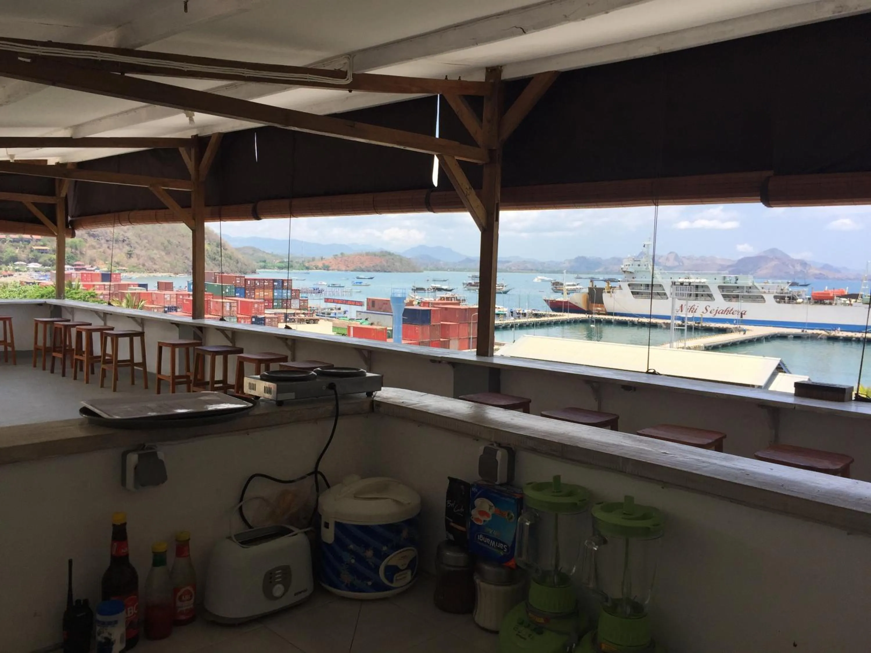 Balcony/Terrace in Blue Ocean Hotel