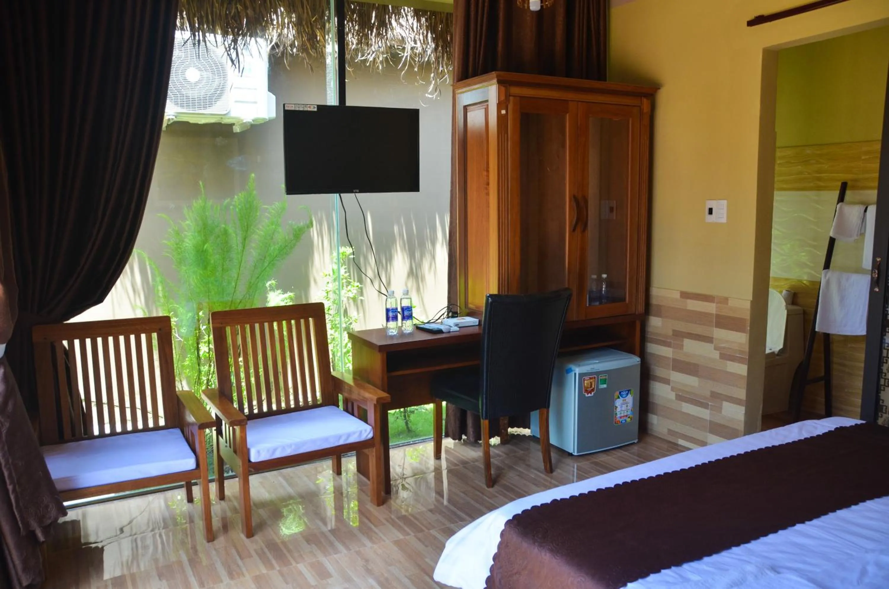 Living room, Bed in Coco Bungalows Hoi An