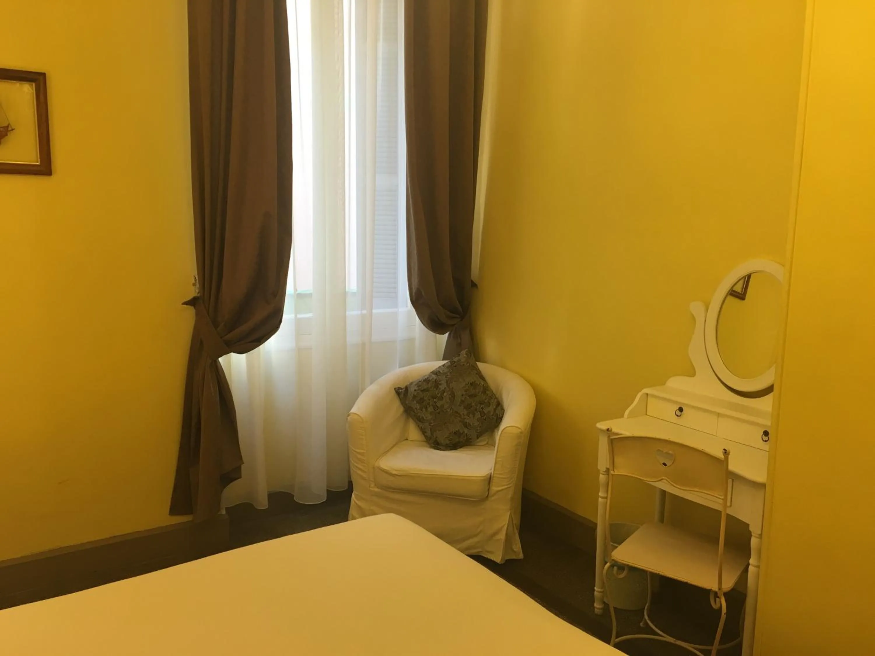 Day, Bed in Hotel Liberty