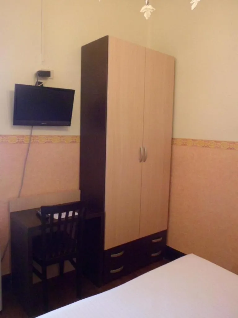 TV and multimedia, Bed in Hotel Liberty