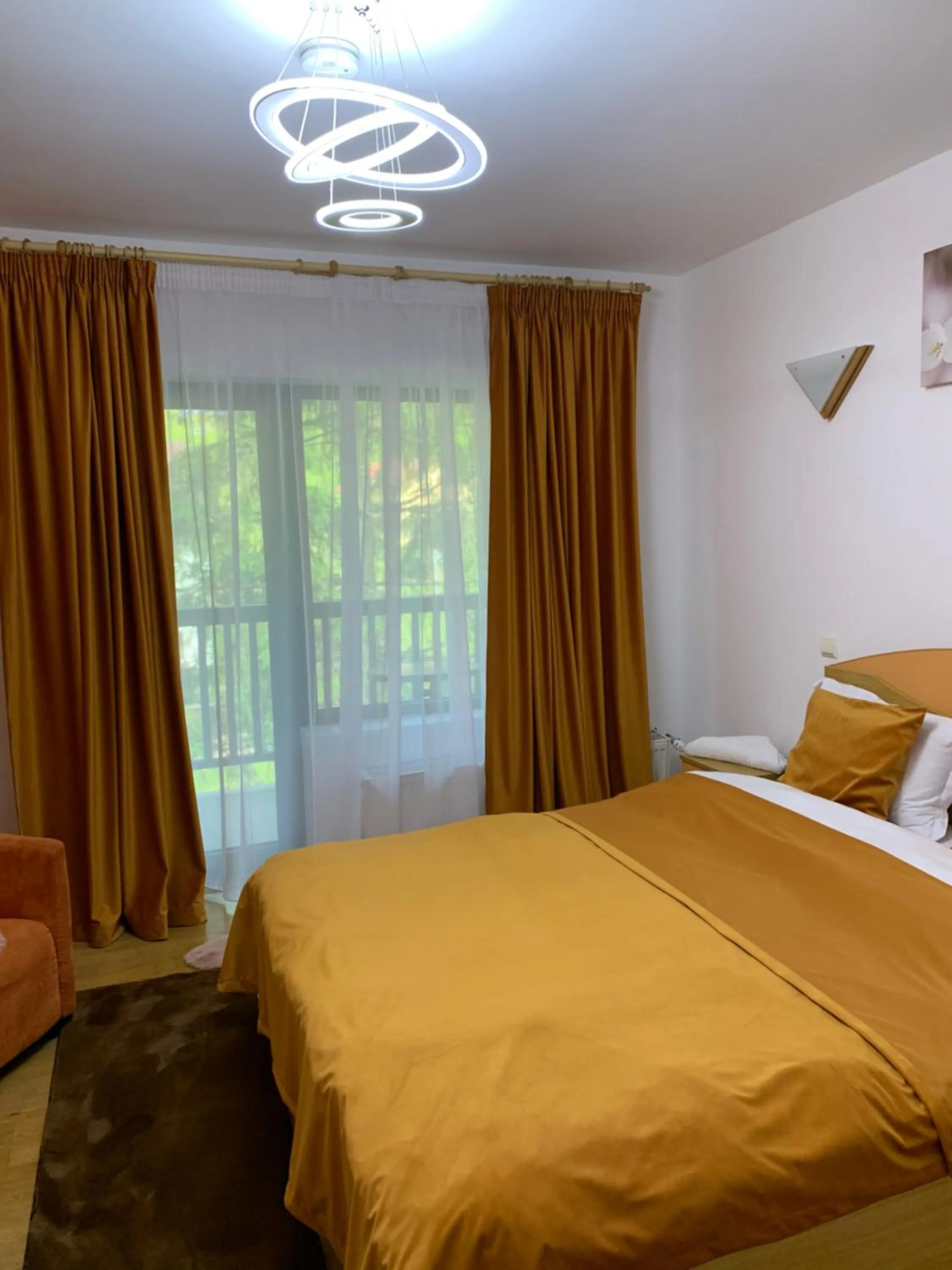 Bed in Pensiunea Mario