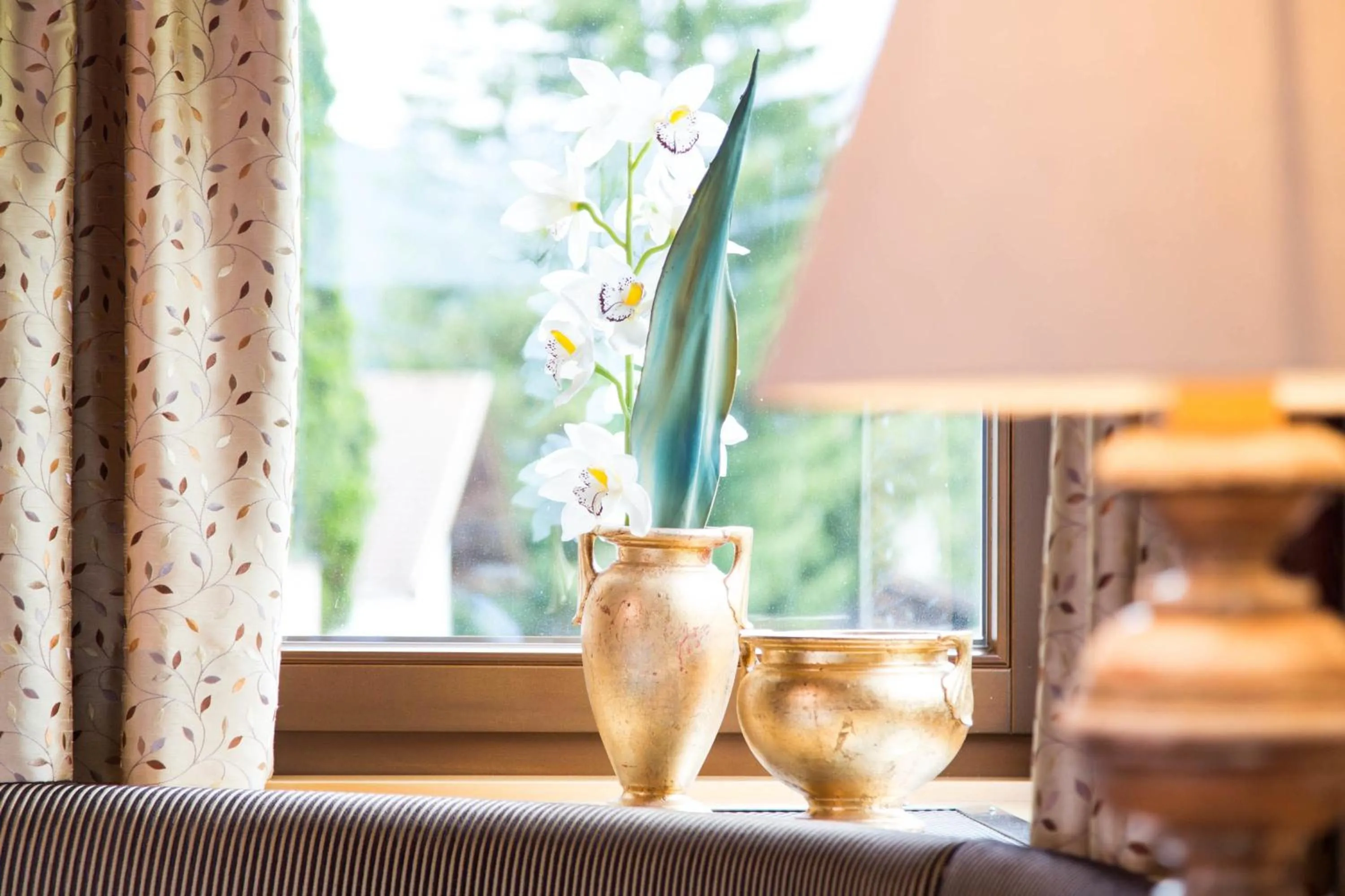 Decorative detail in Rosa Canina Superior