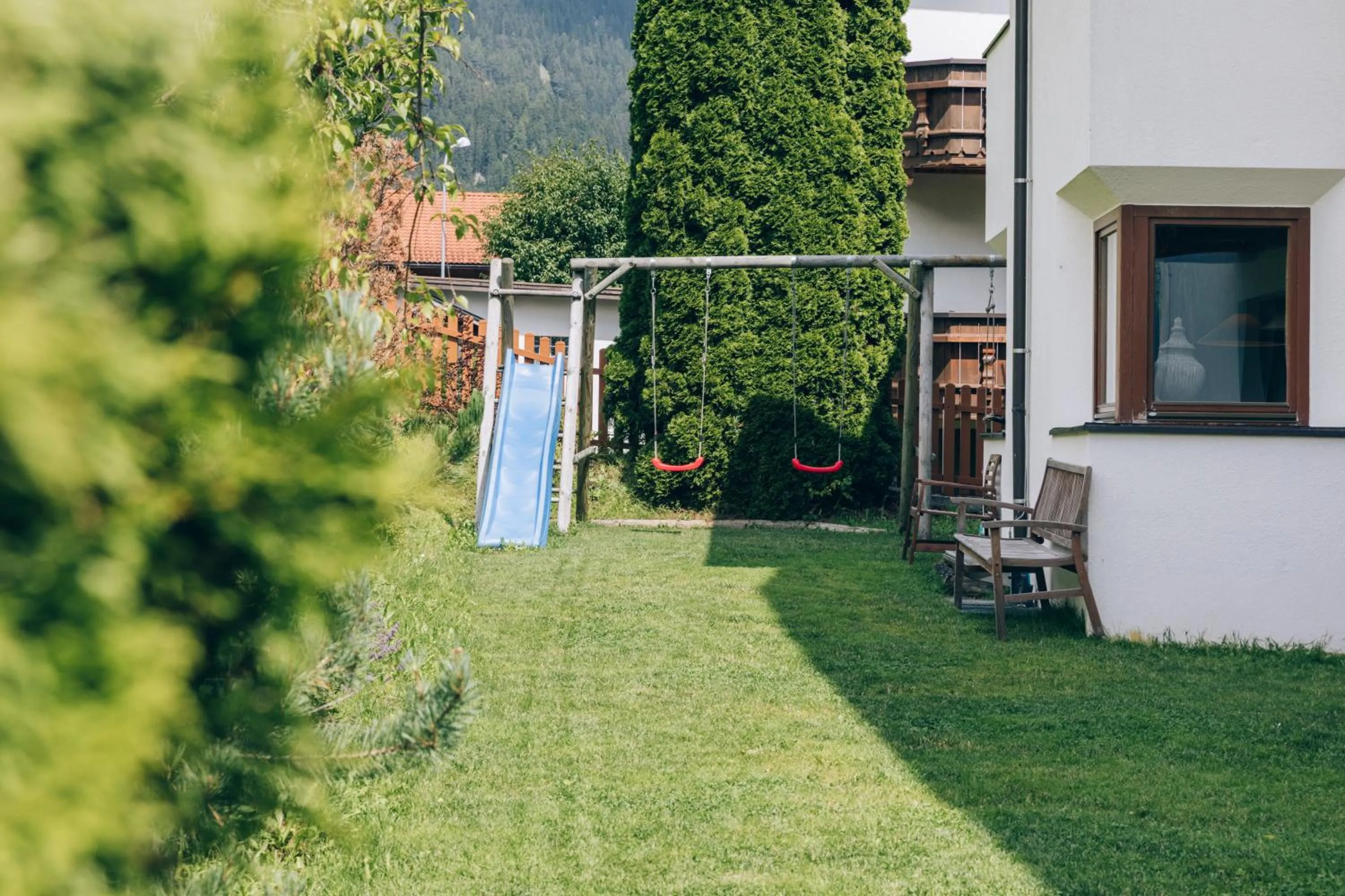 Property building in Rosa Canina Superior