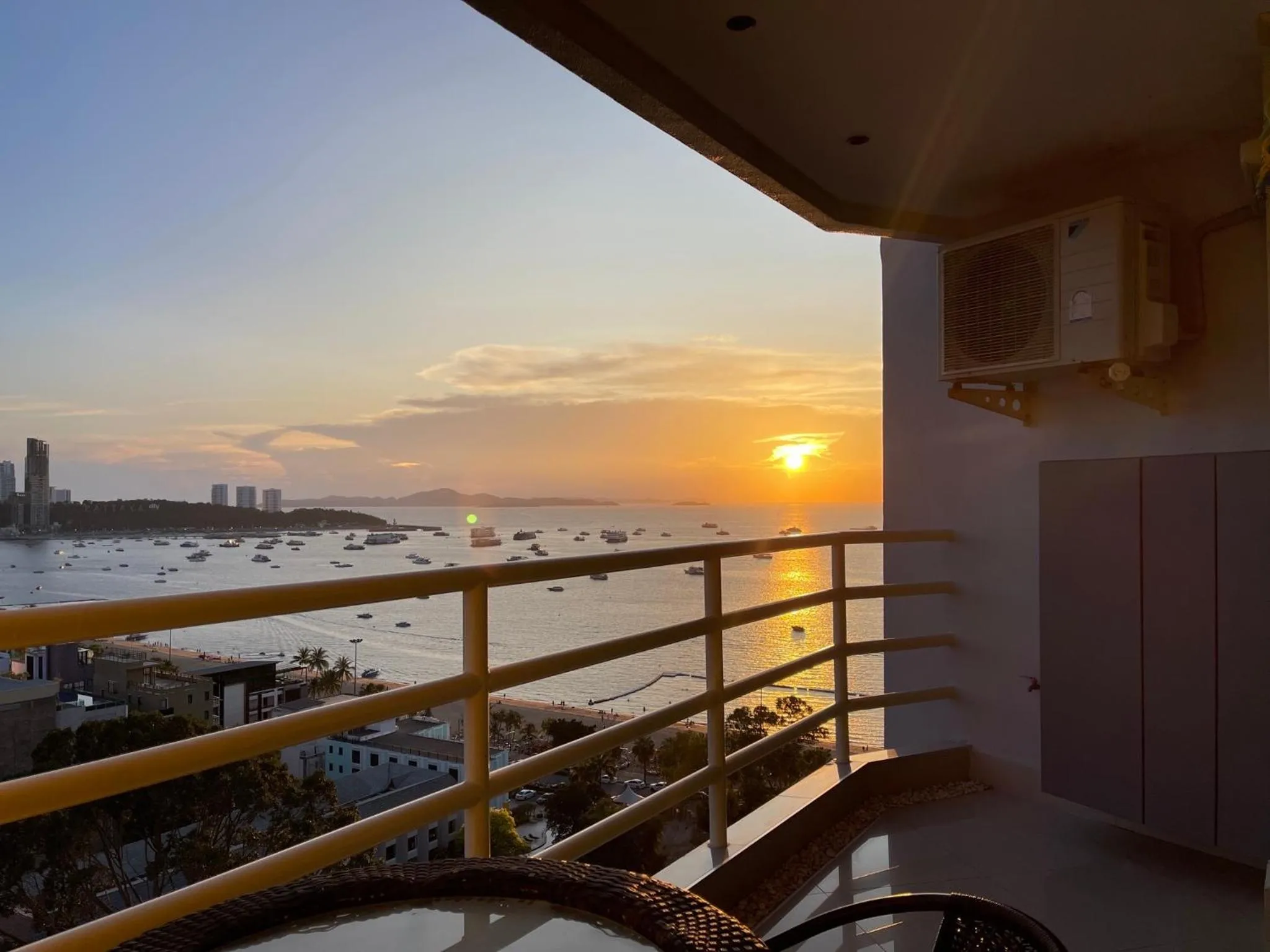 View Talay 6 Central Condo