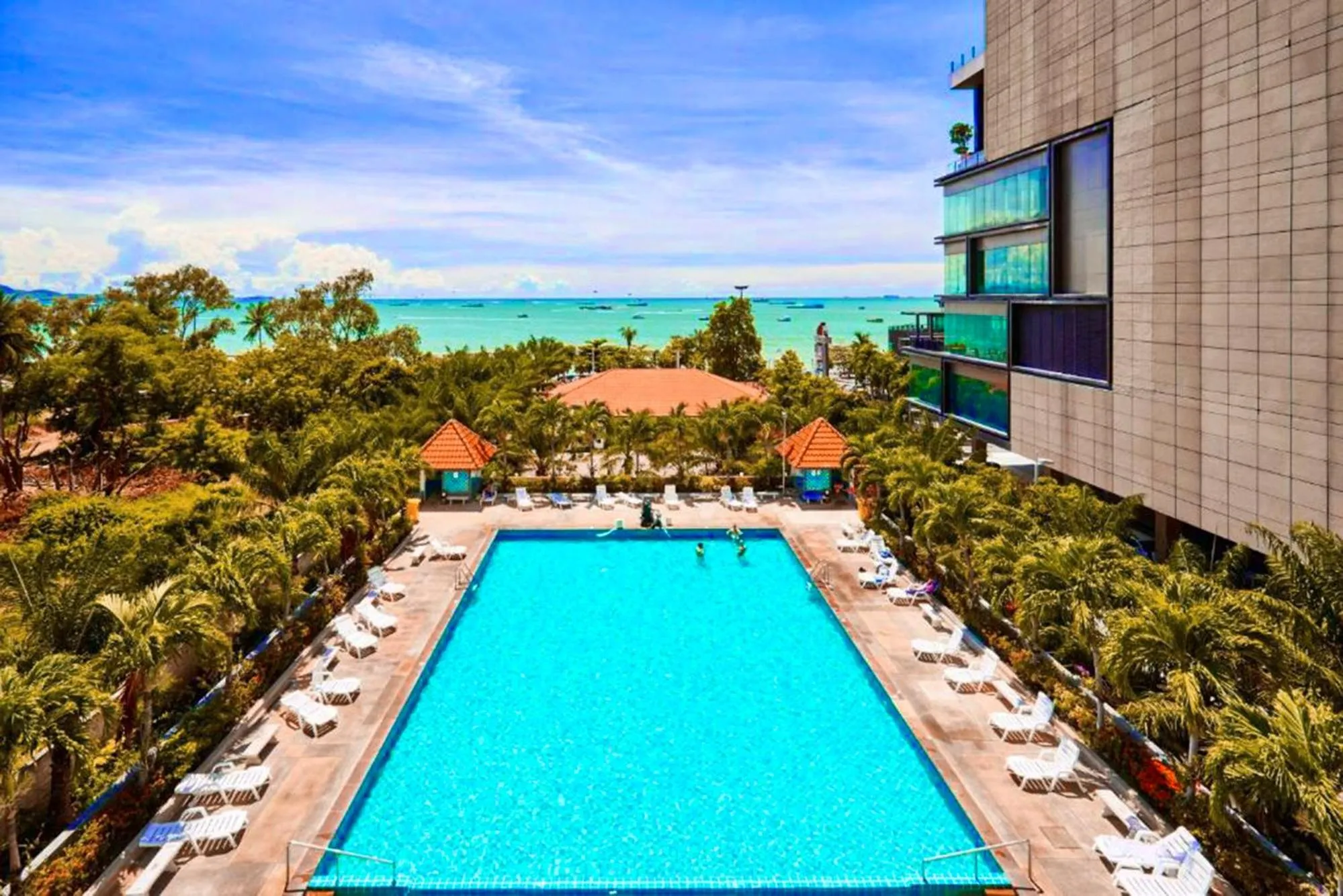 Property building in View Talay 6 Central Condo