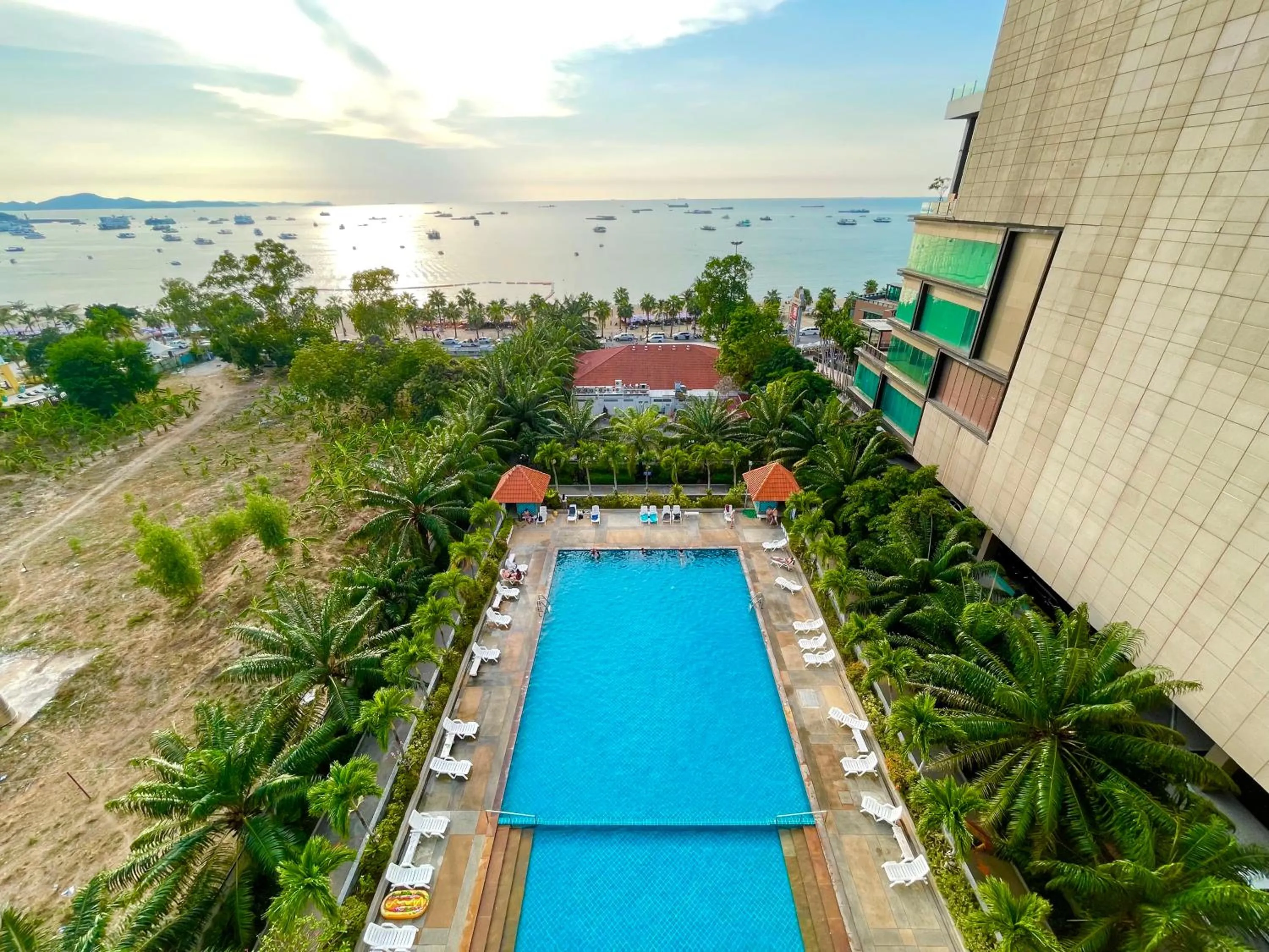 View Talay 6 Central Condo