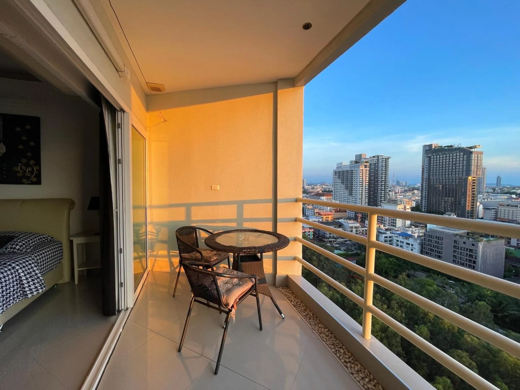 View Talay 6 Central Condo
