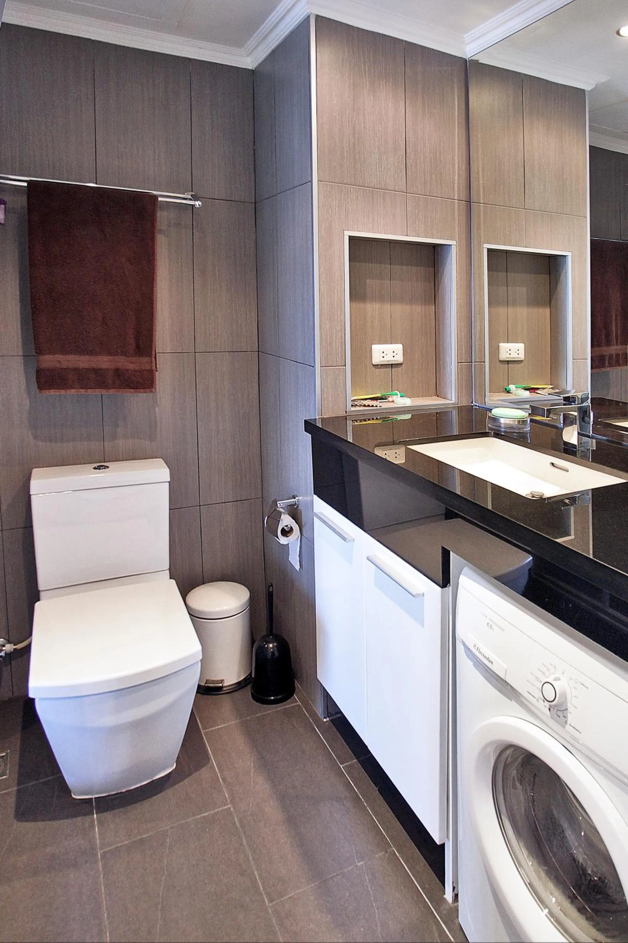 Toilet in View Talay 6 Central Condo