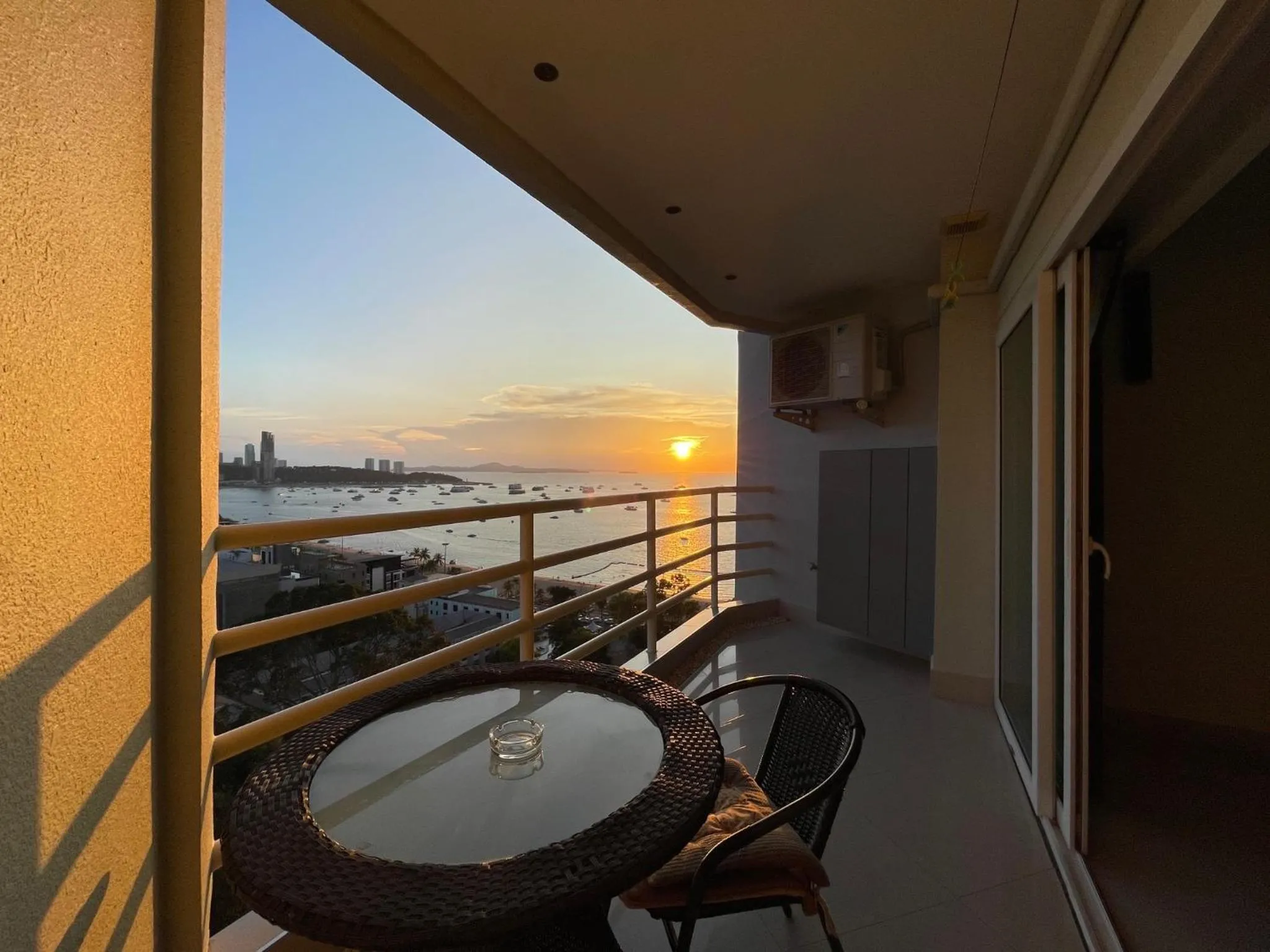 View Talay 6 Central Condo
