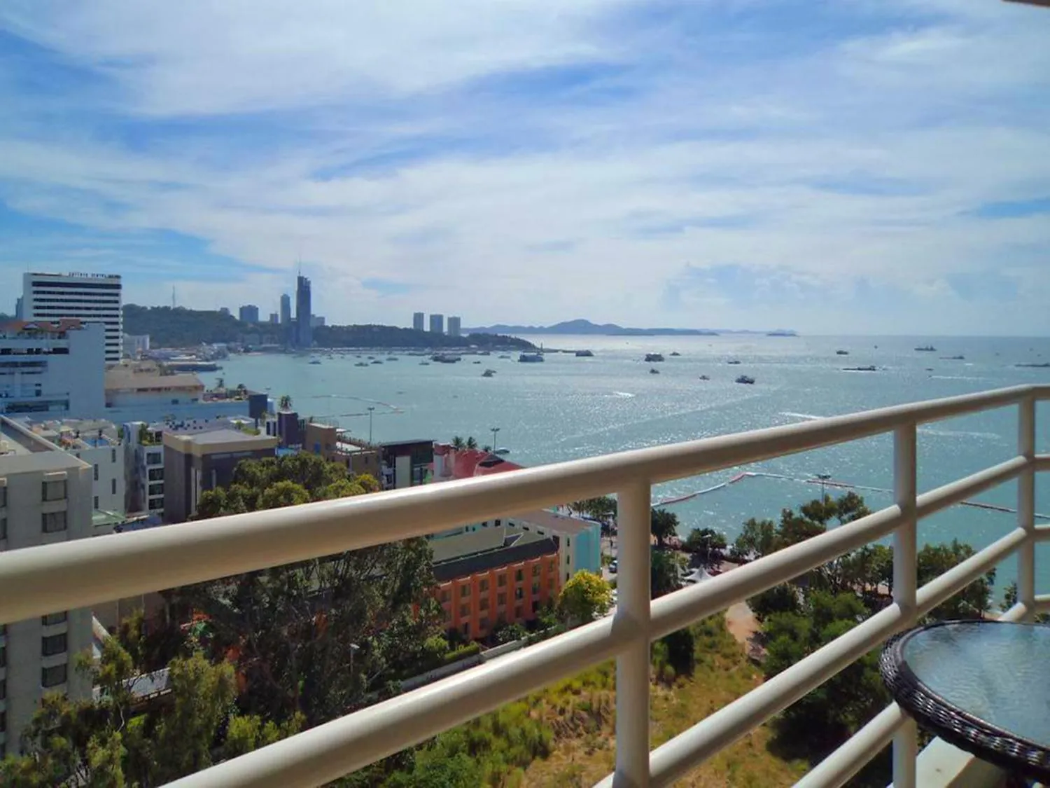 Balcony/Terrace in View Talay 6 Central Condo