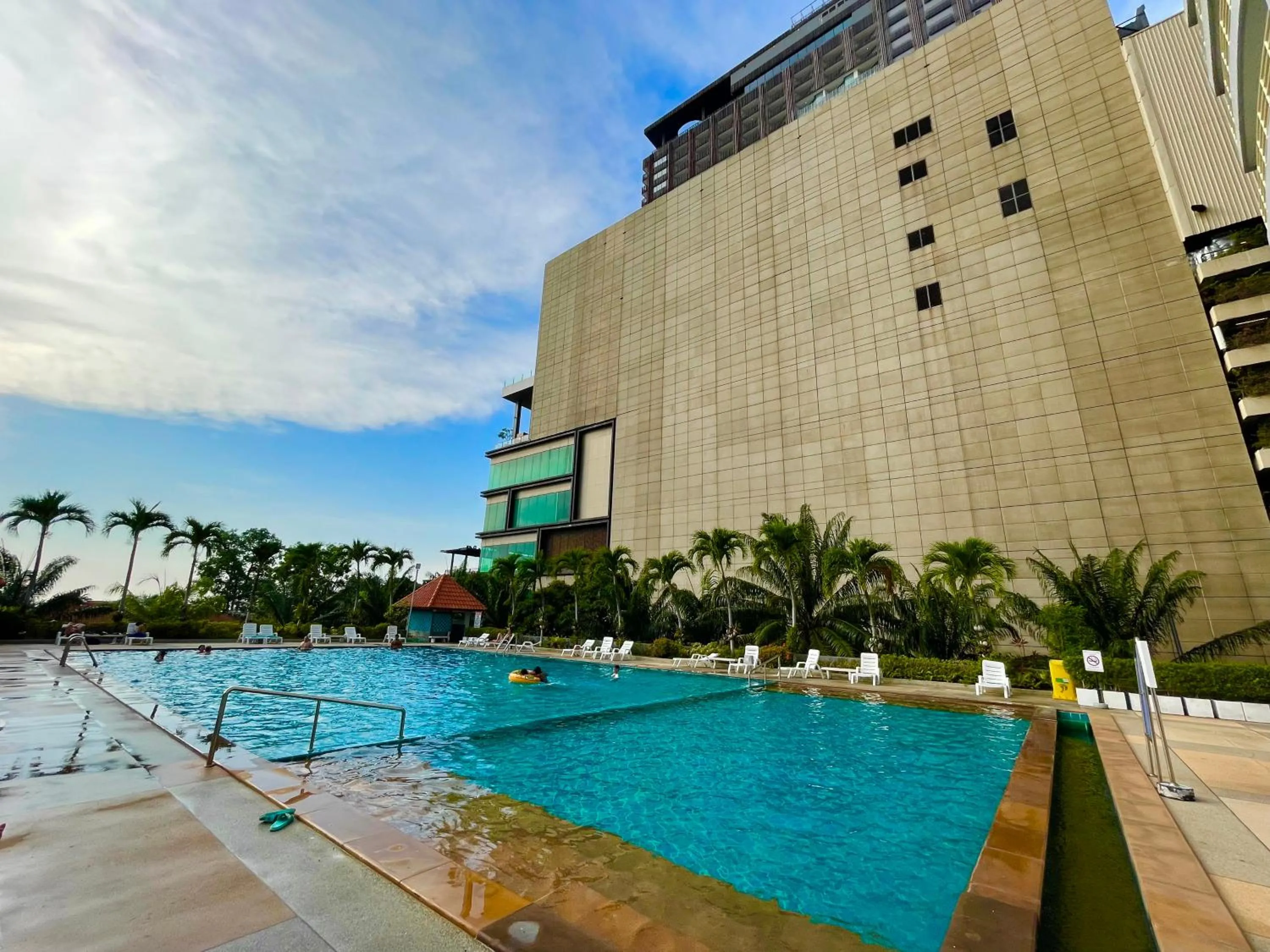 View Talay 6 Central Condo