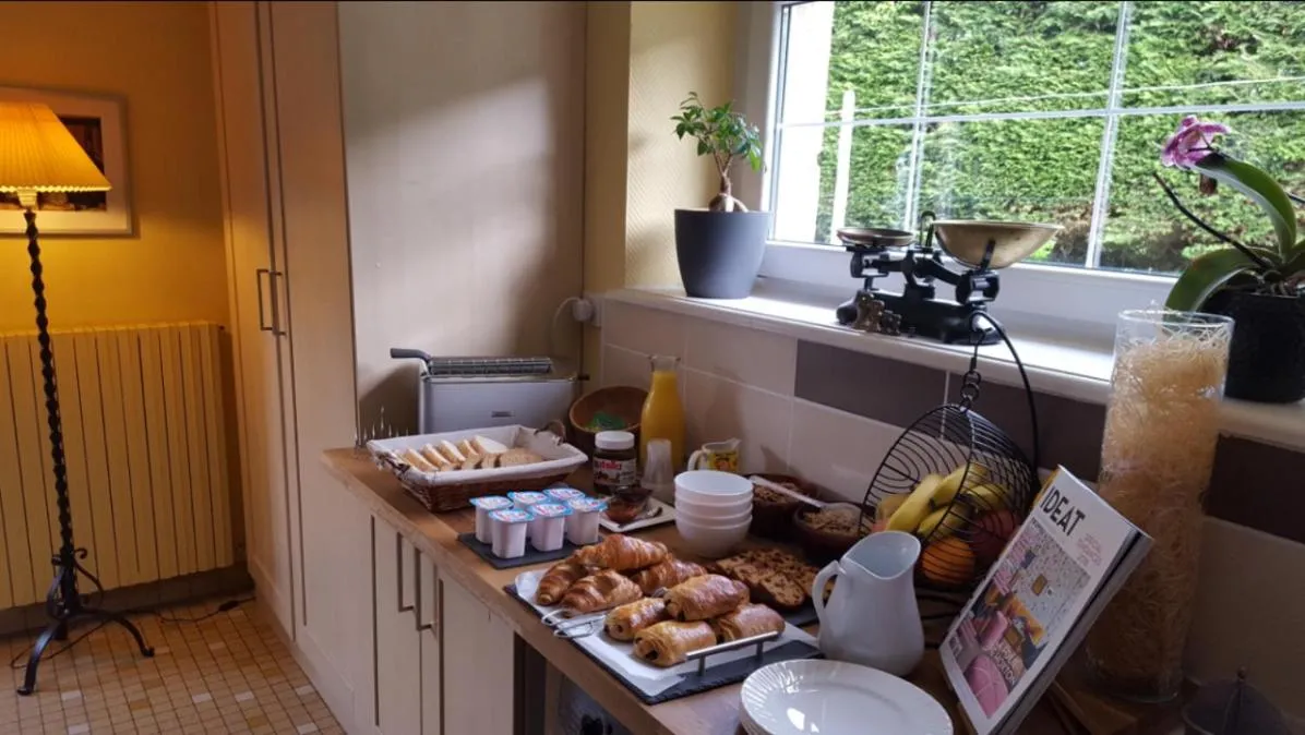 Continental breakfast in L'Horizon Holiday Apartment