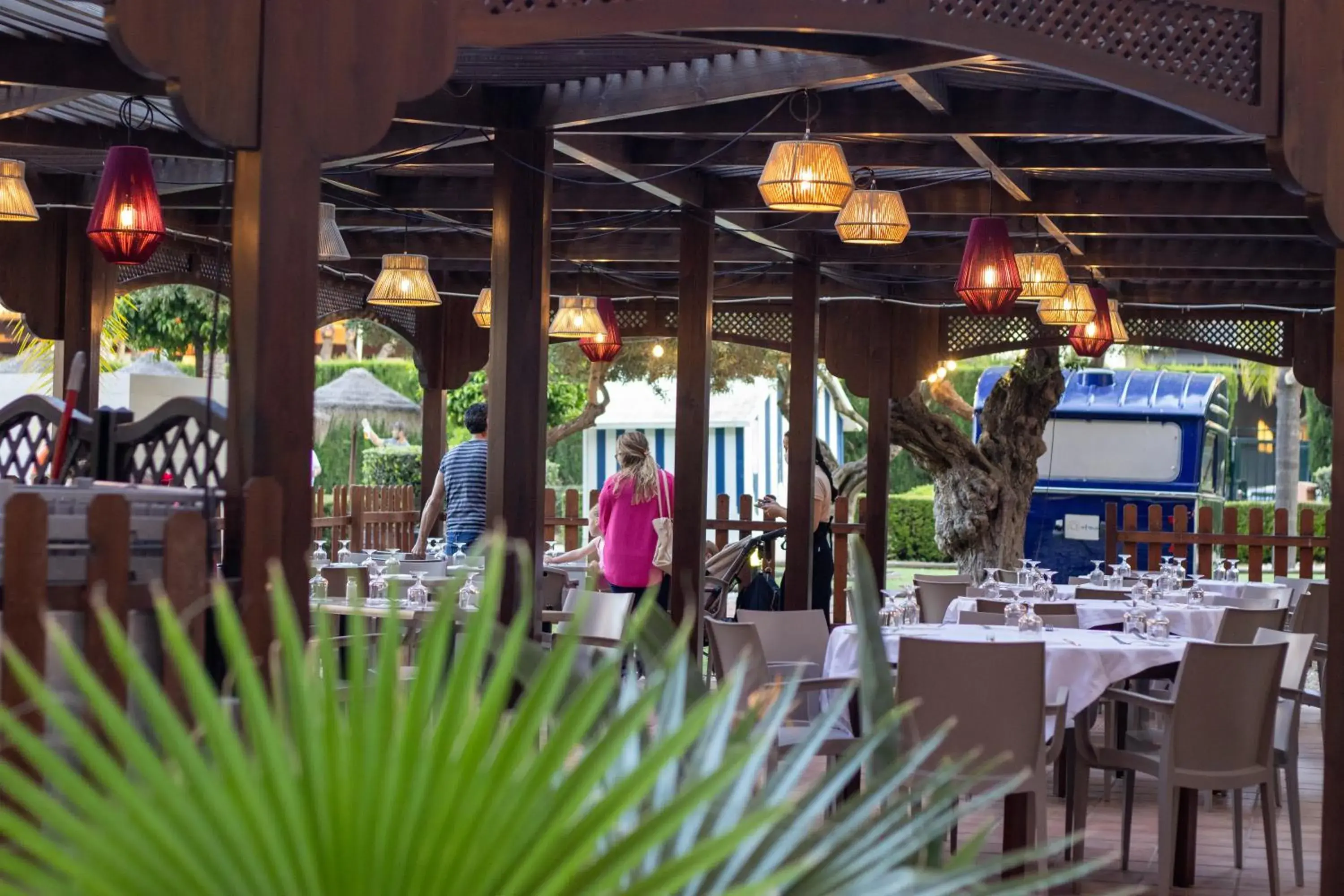 Restaurant/places to eat in Ohtels Islantilla Restaurant/places to eat in Ohtels Islantilla