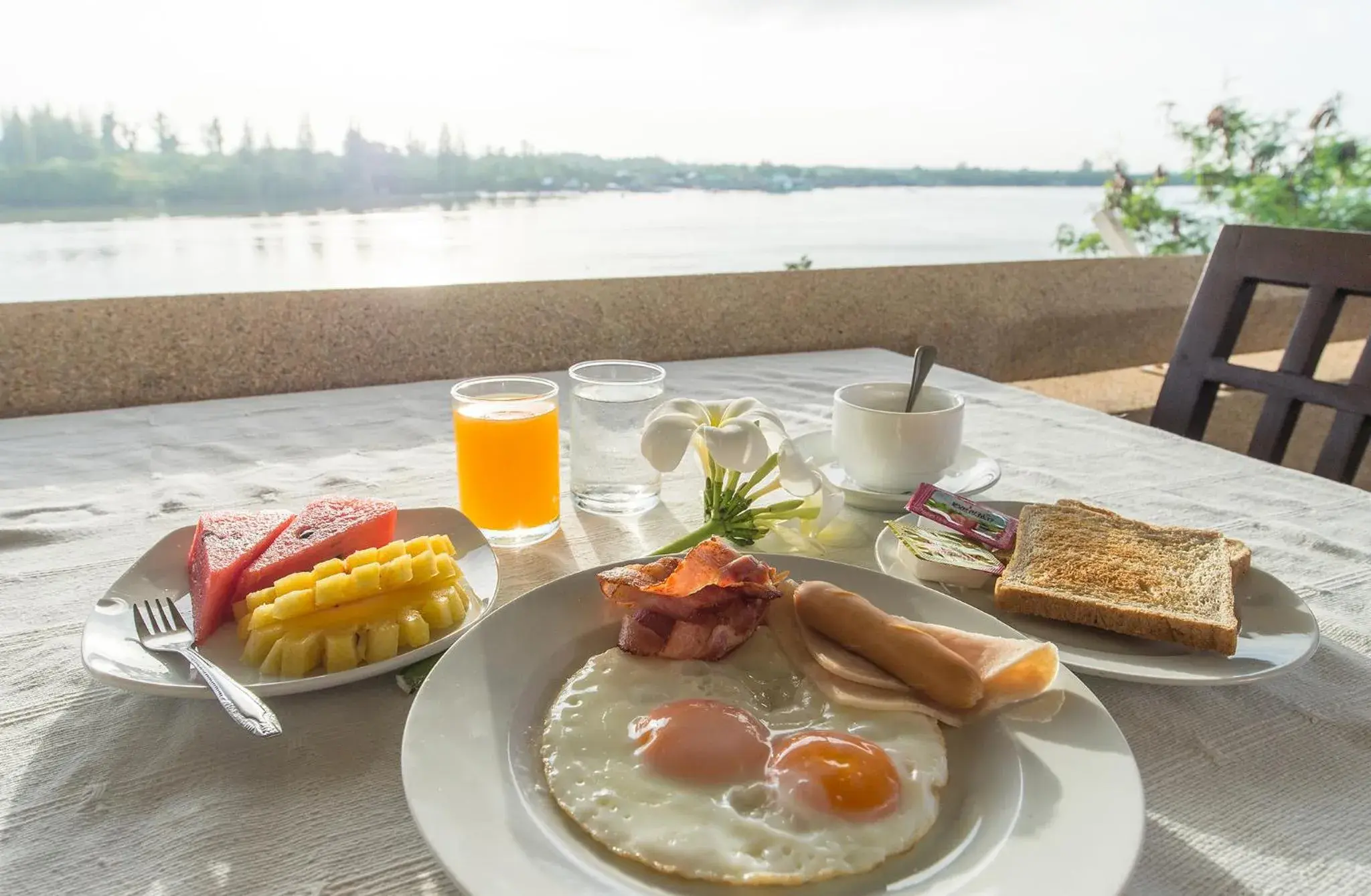 American breakfast in Krabi City Seaview Hotel American breakfast in Krabi City Seaview Hotel