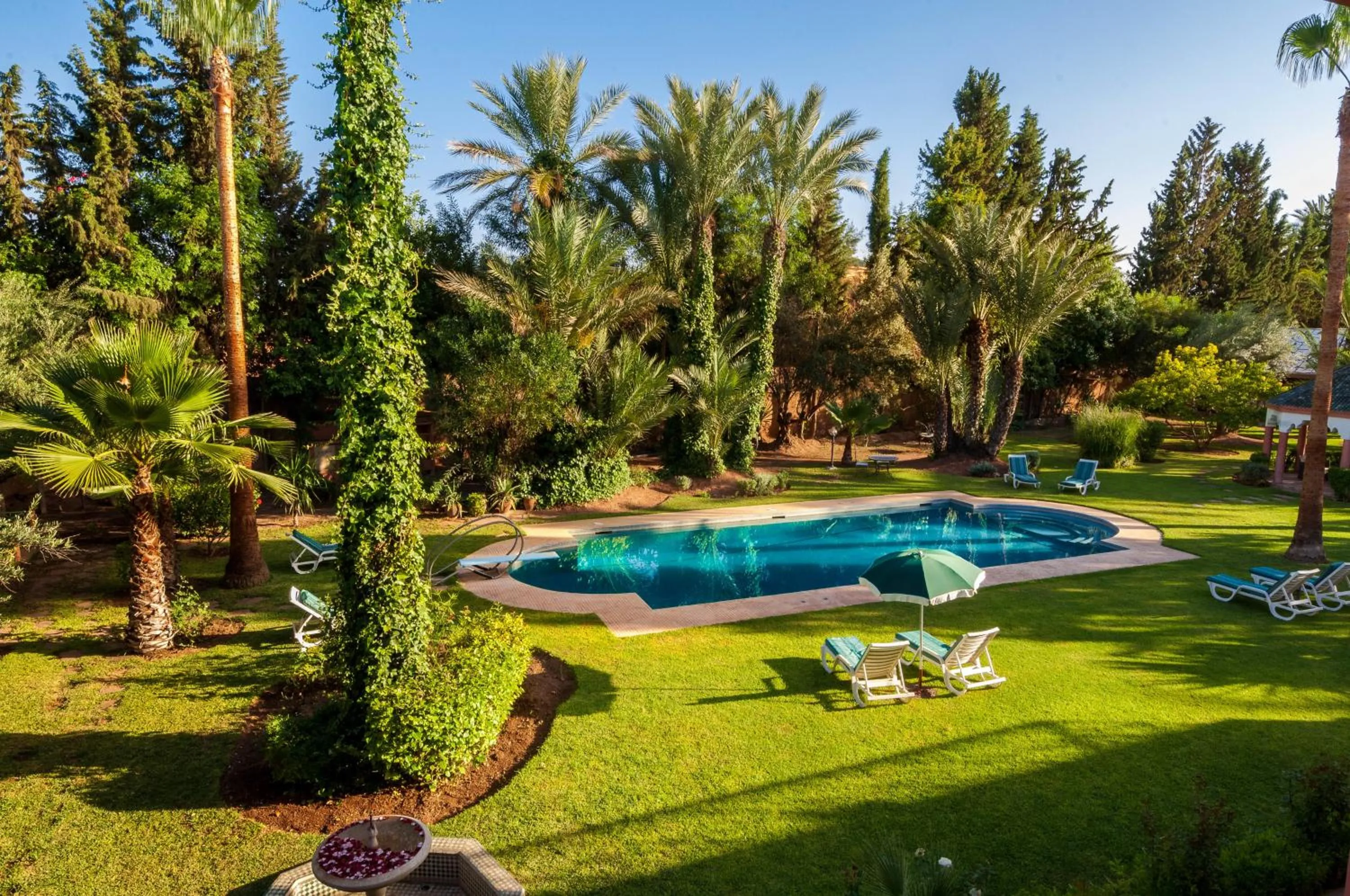 Swimming pool in Villa Des 3 Golfs