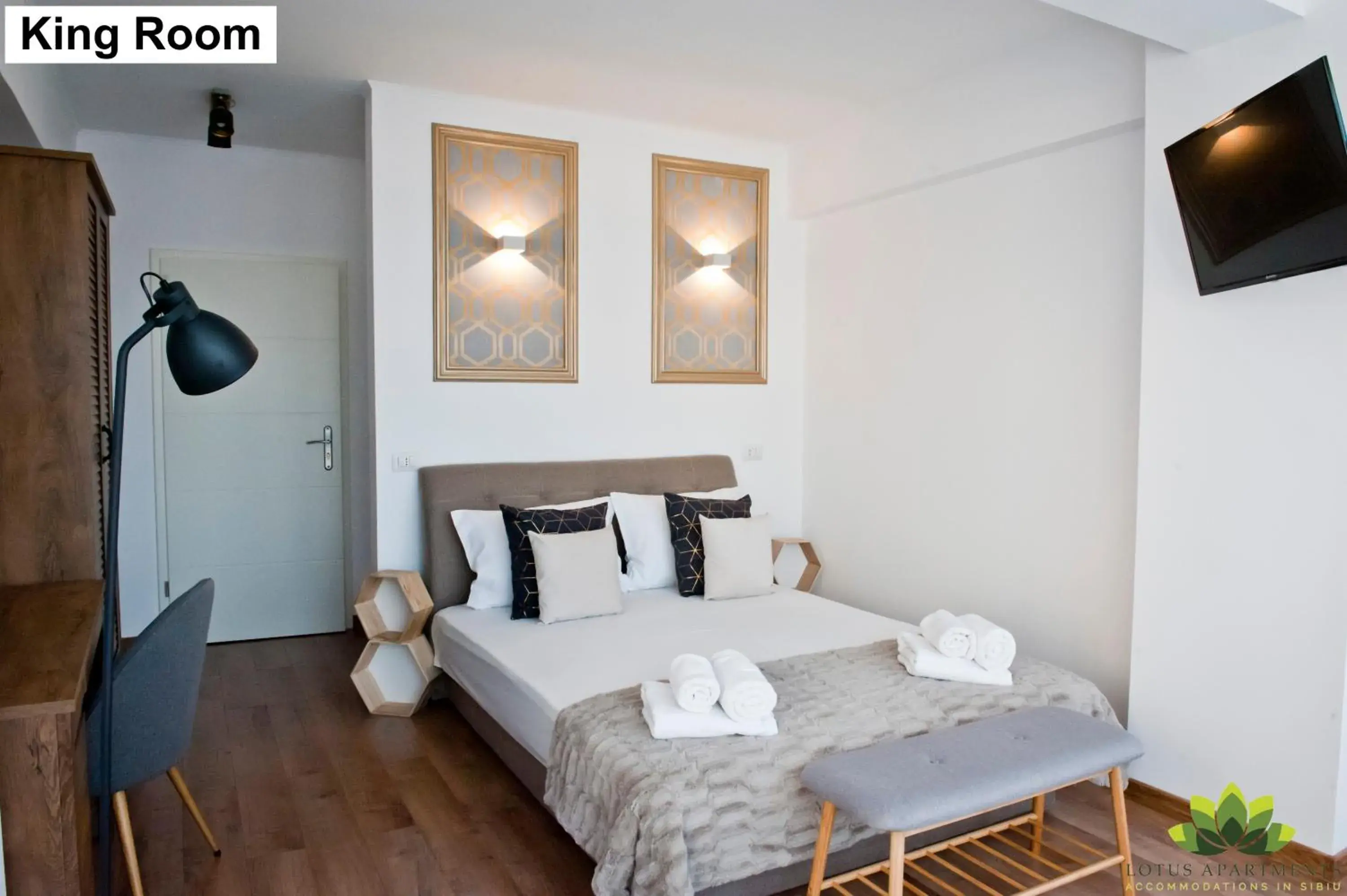 King Room with Mountain View in Sibiu Lotus Apartments King Room with Mountain View in Sibiu Lotus Apartments