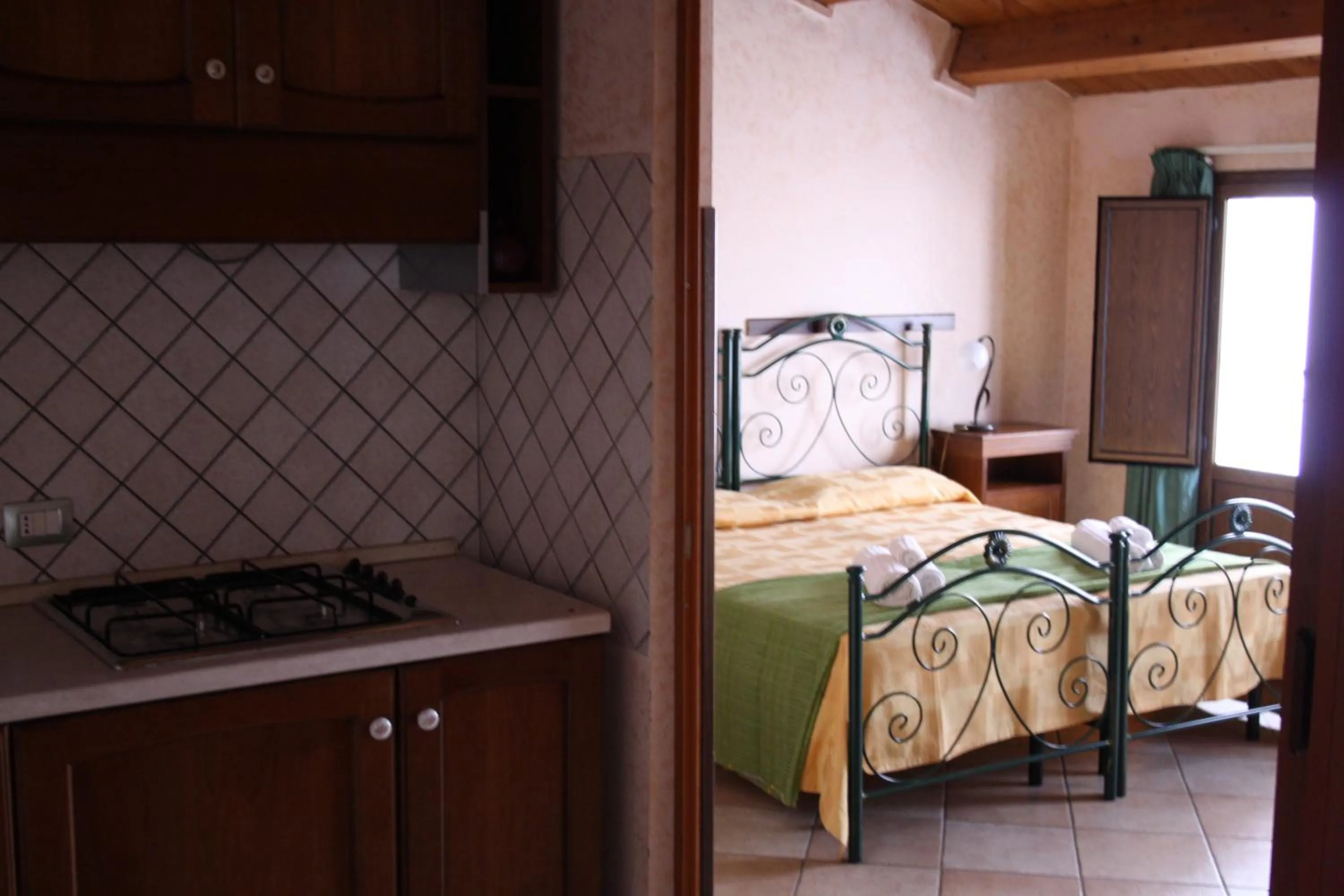 Kitchen or kitchenette in CityGuestHouse Catanzaro