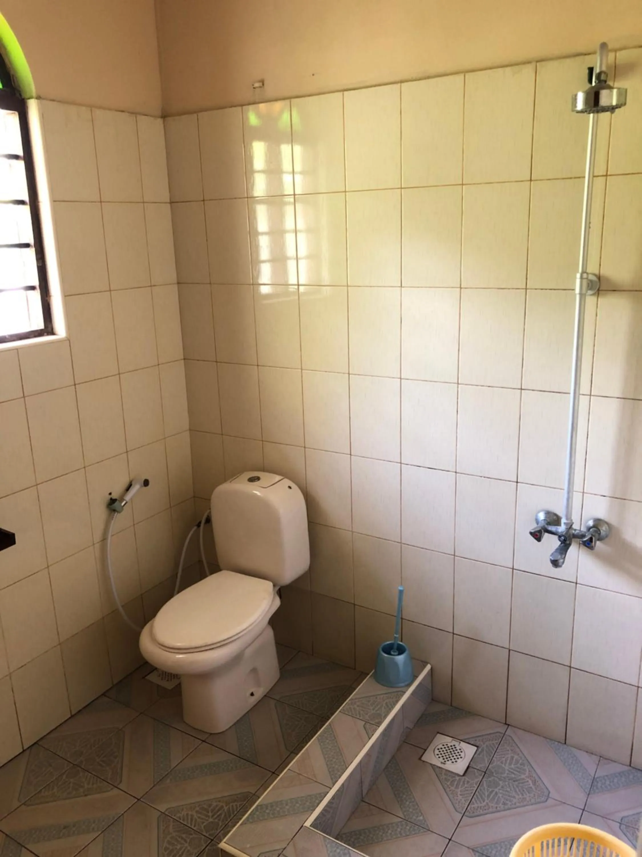 Shower in Blue Earth Beach Bungalow