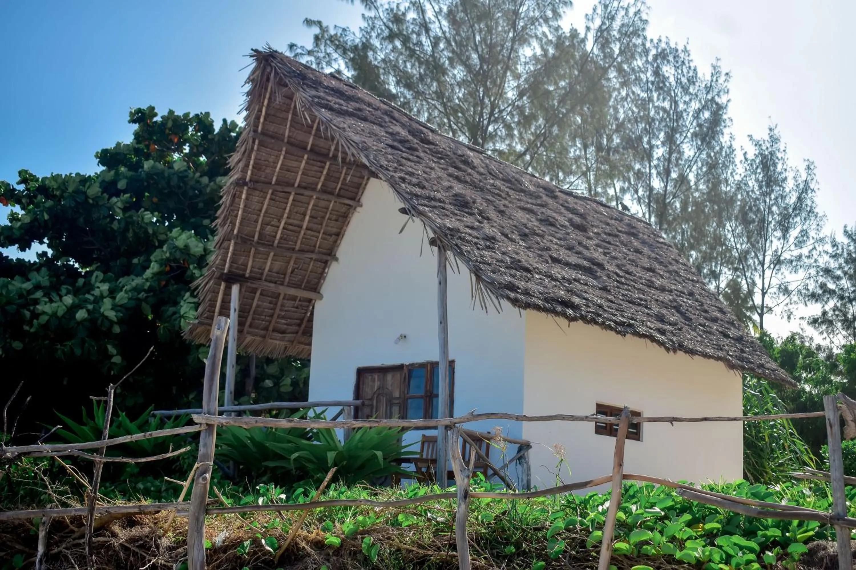 Property building in Blue Earth Beach Bungalow
