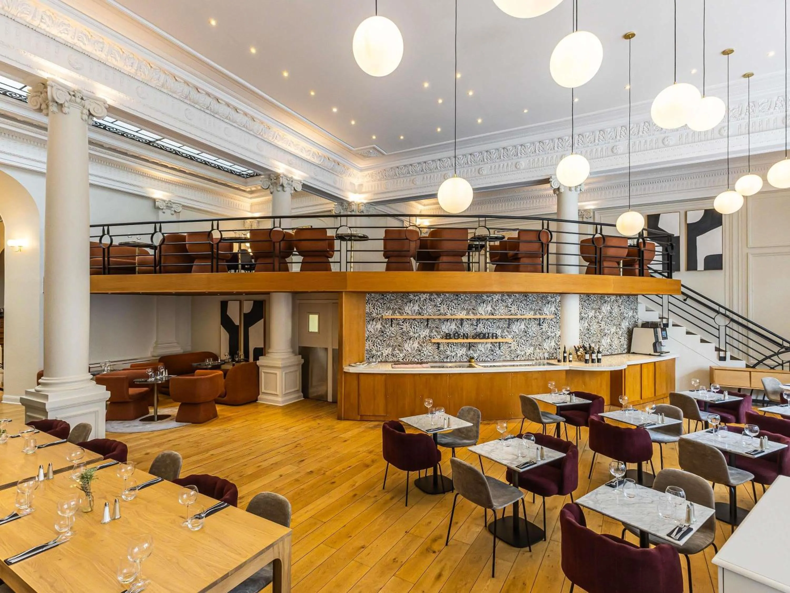 Restaurant/places to eat in Mercure Lille Roubaix Grand Hôtel