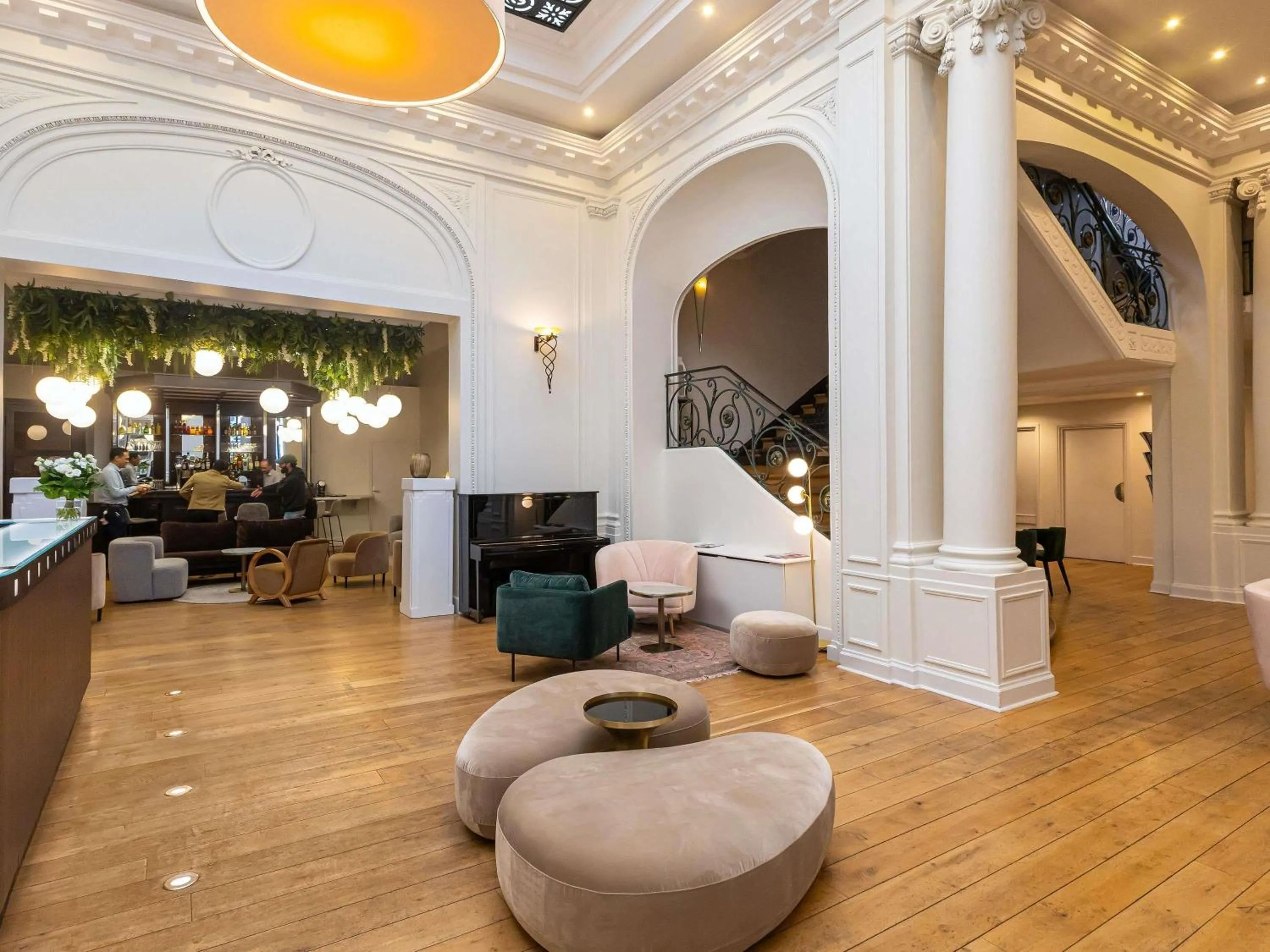 Property building in Mercure Lille Roubaix Grand Hôtel