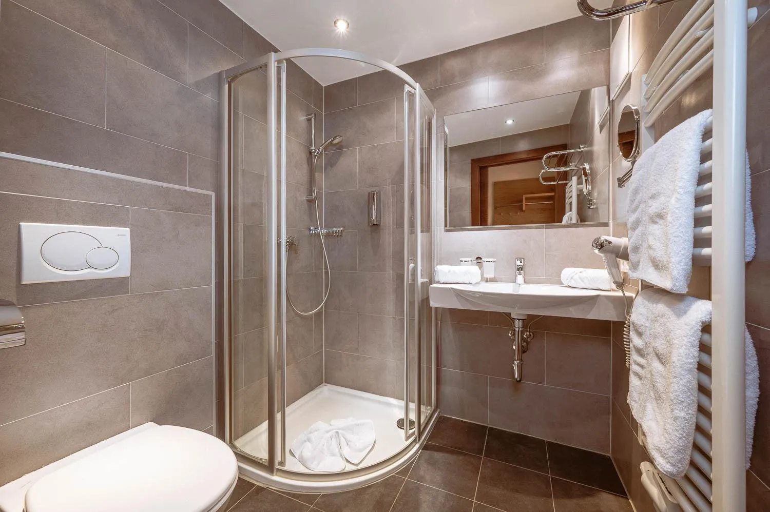 Shower in Hotel Bachschmied